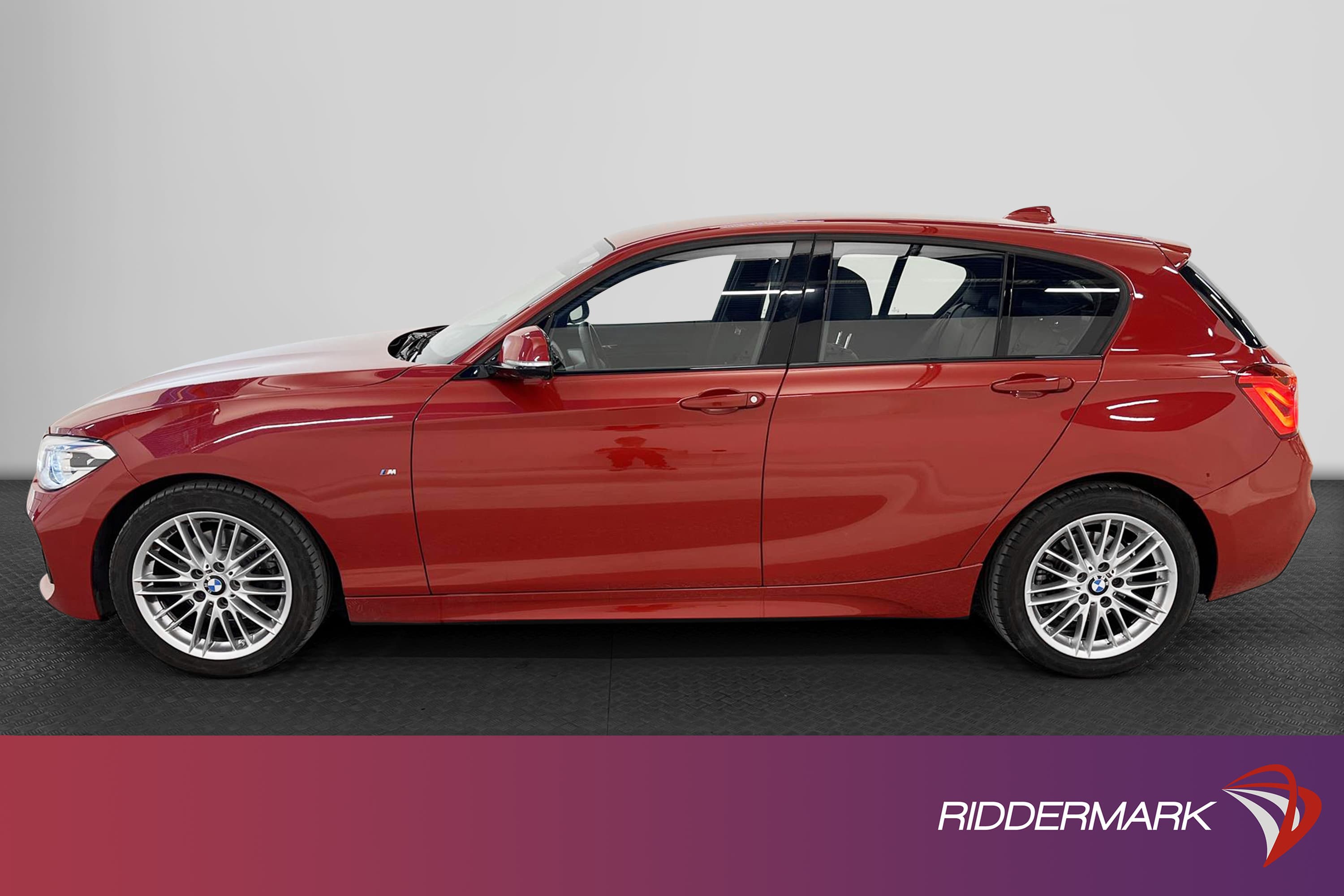 BMW 120i 184hk M-Sport  Skinn Keyless P-Sensorer 