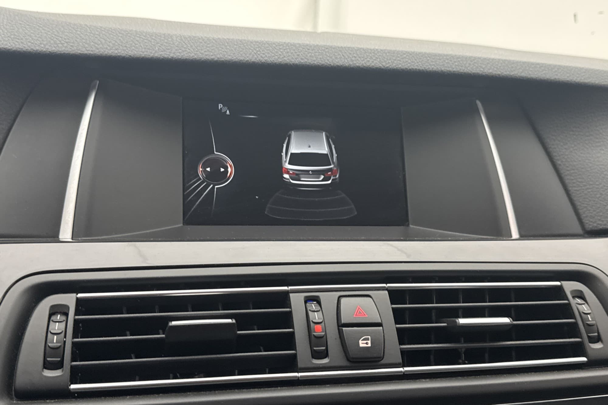 BMW 520 d xDrive Touring D-Värm HiFi Rattvärme Sensorer Drag