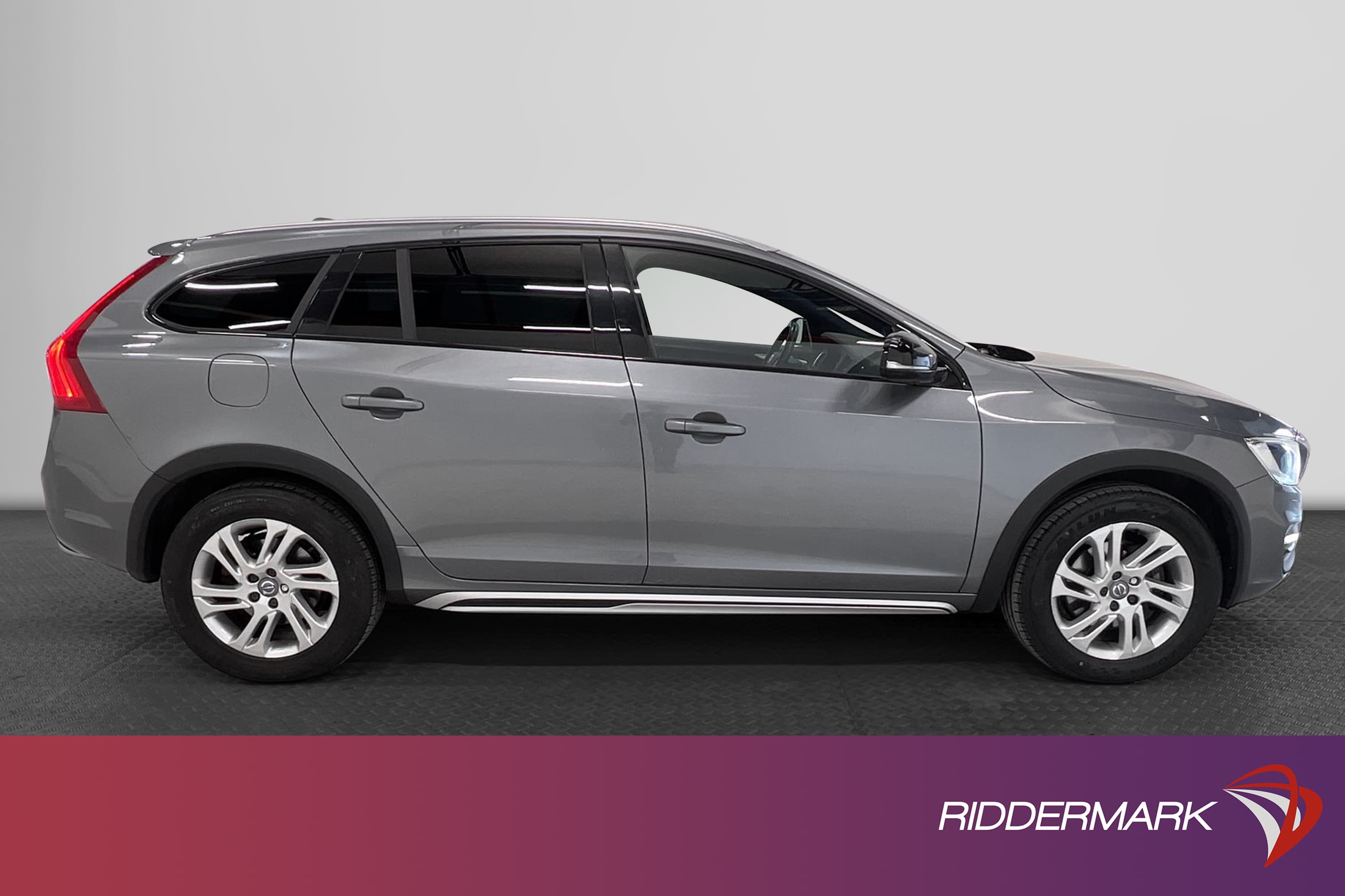 Volvo V60 Cross Country D4 190hk Voc D-Värm Drag BLIS PDC