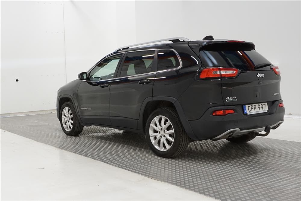 Jeep Cherokee 2.0 CRD AWD Limited Skinn B-Kam Navi 0,58l/milexteriör