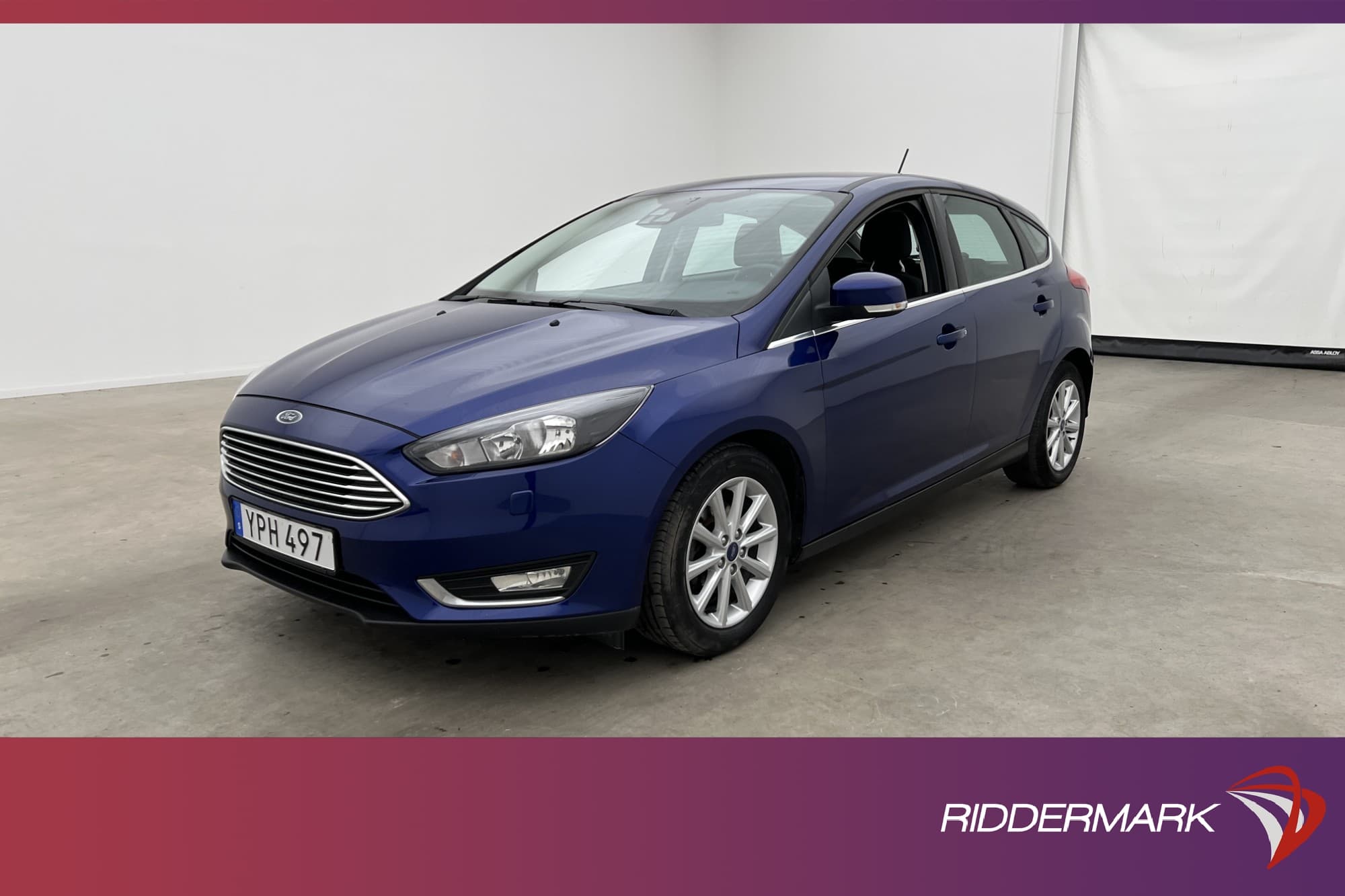 Ford Focus 1.0 EcoBoost 125hk Titanium Sony Sensorer CarPlay