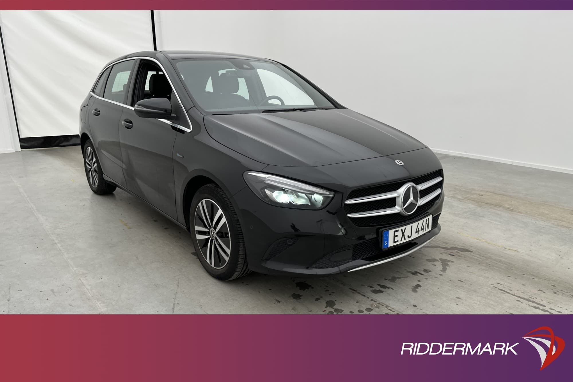 Mercedes-Benz B 250 e 218hk