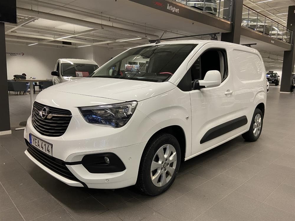Opel Combo 1.5 CDTI Eu6 100hk PDC Navi Drag Nyservad Moms exteriör
