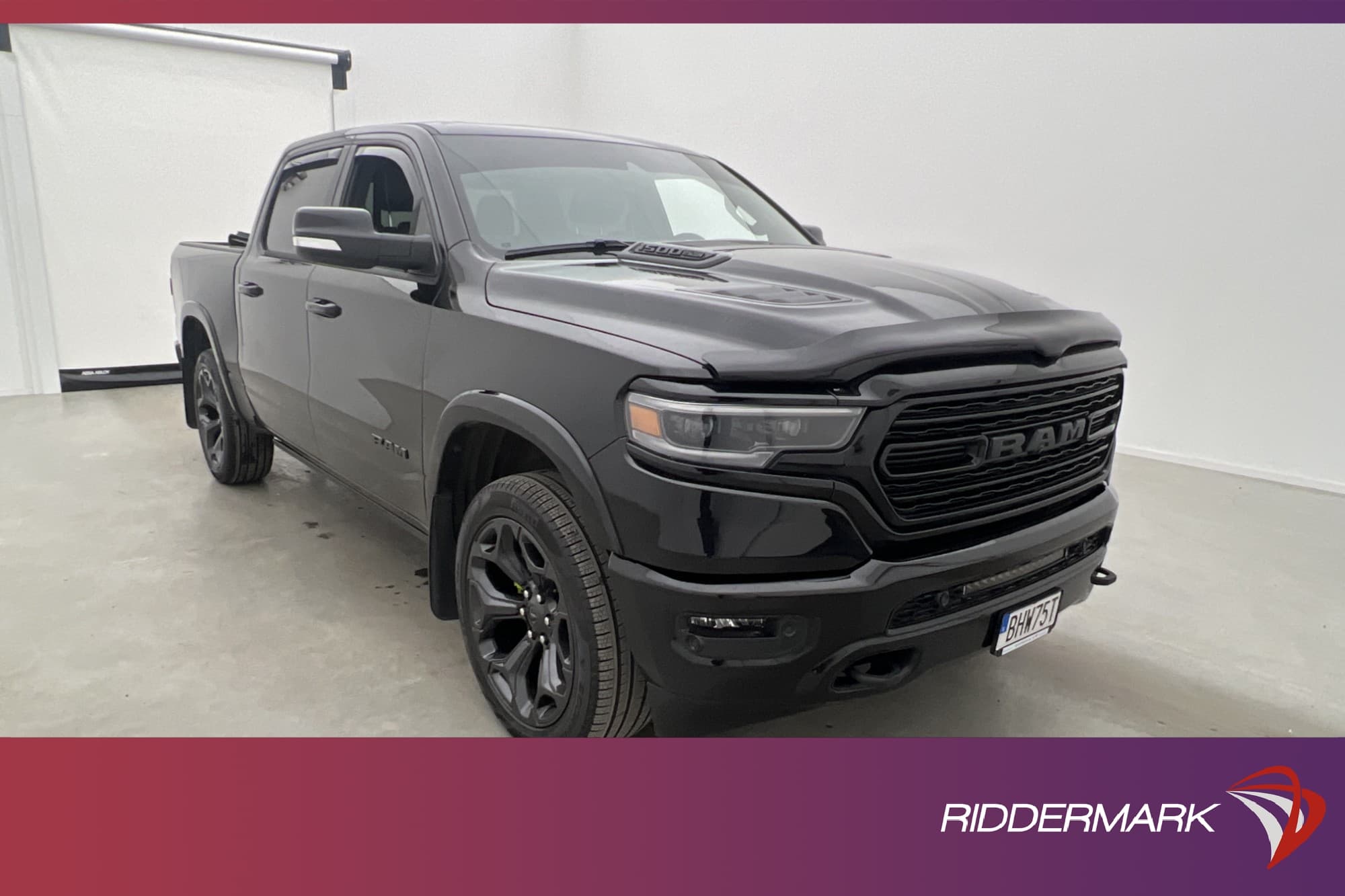 Dodge RAM Limited Night 5.7