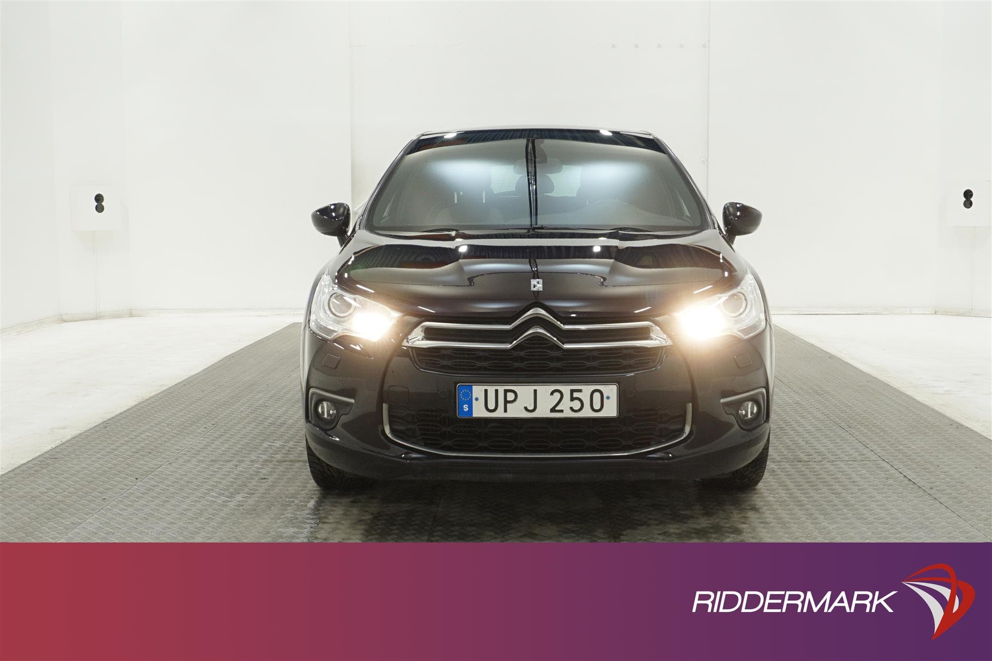 Citroën C4 1.2 e-THP 130hk Låg Skatt 0,52L/mil