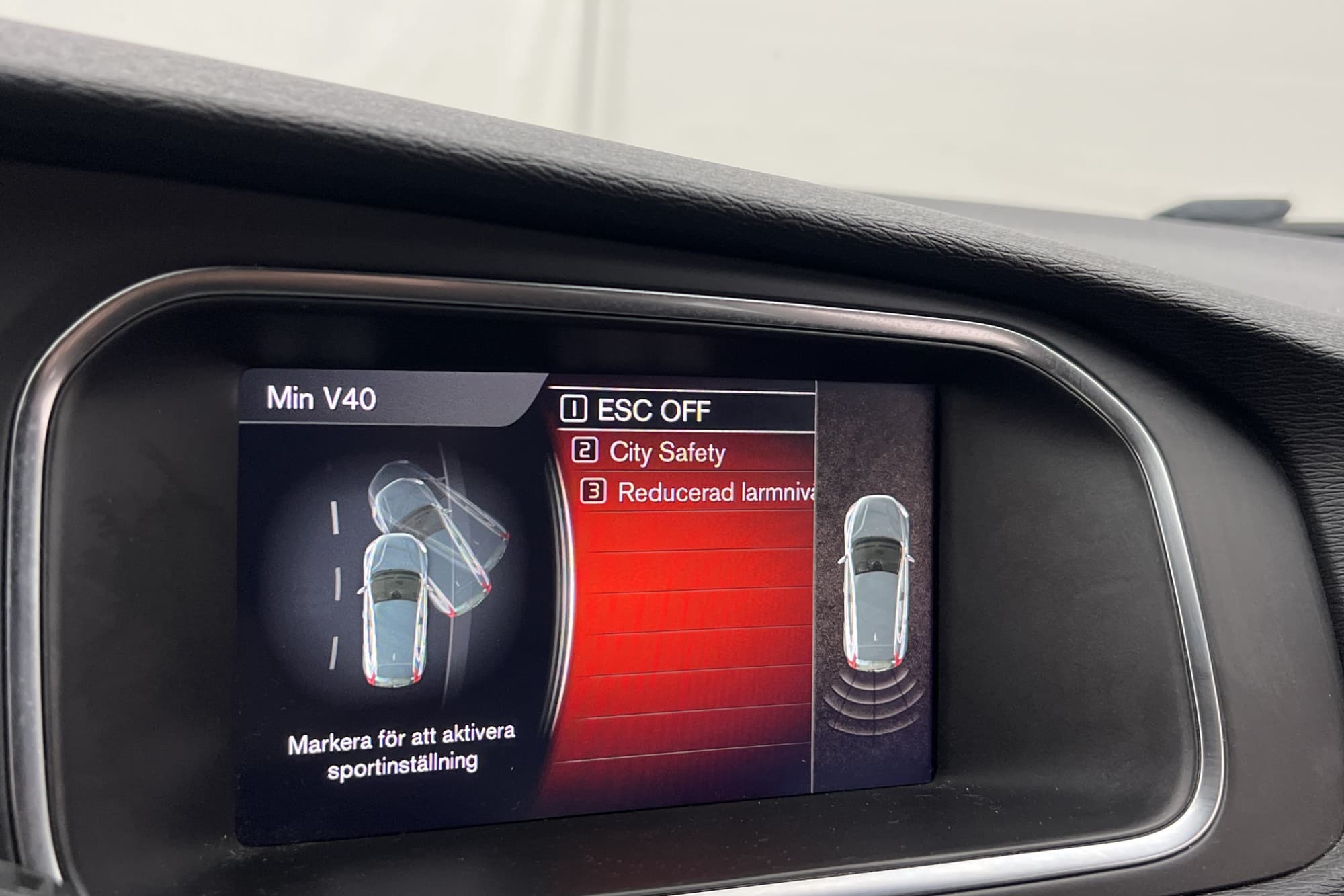 Volvo V40 D2 120hk Momentum VOC Värmare High-Performance