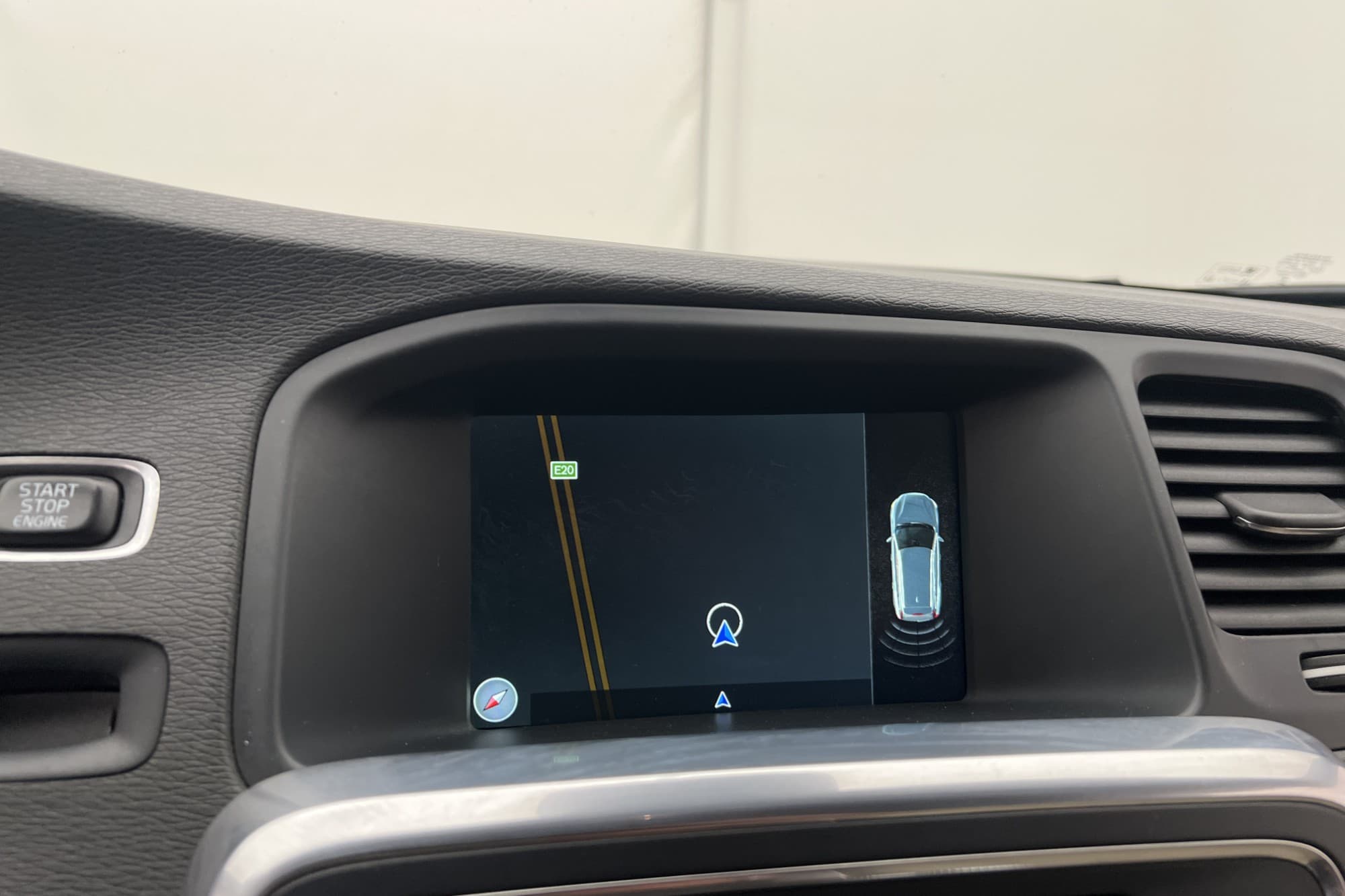 Volvo V60 D6 Plug-In AWD 298hk Summum VOC Värmare Navi Drag