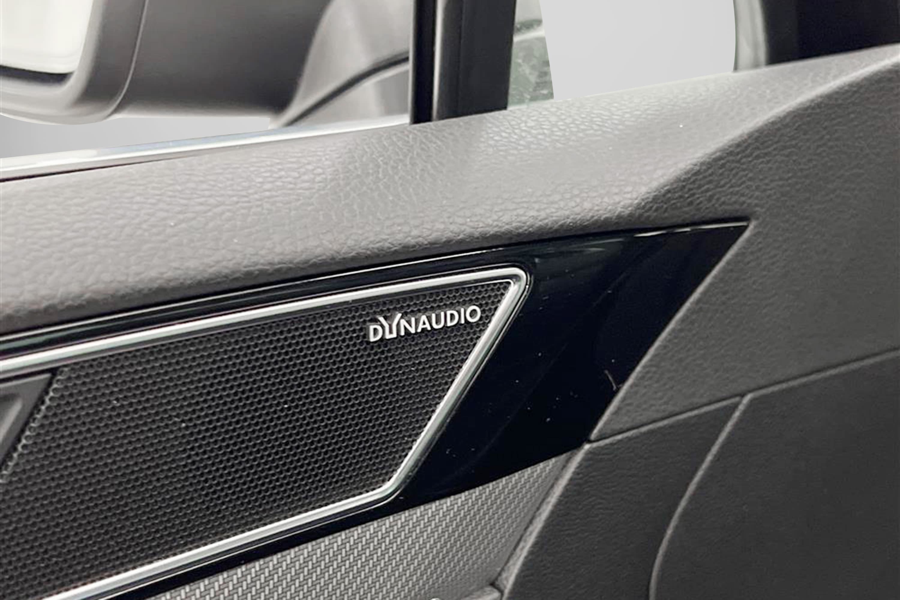 Volkswagen Passat 2.0 TDI 4M 190hk R Line D-Värm Cockpit 