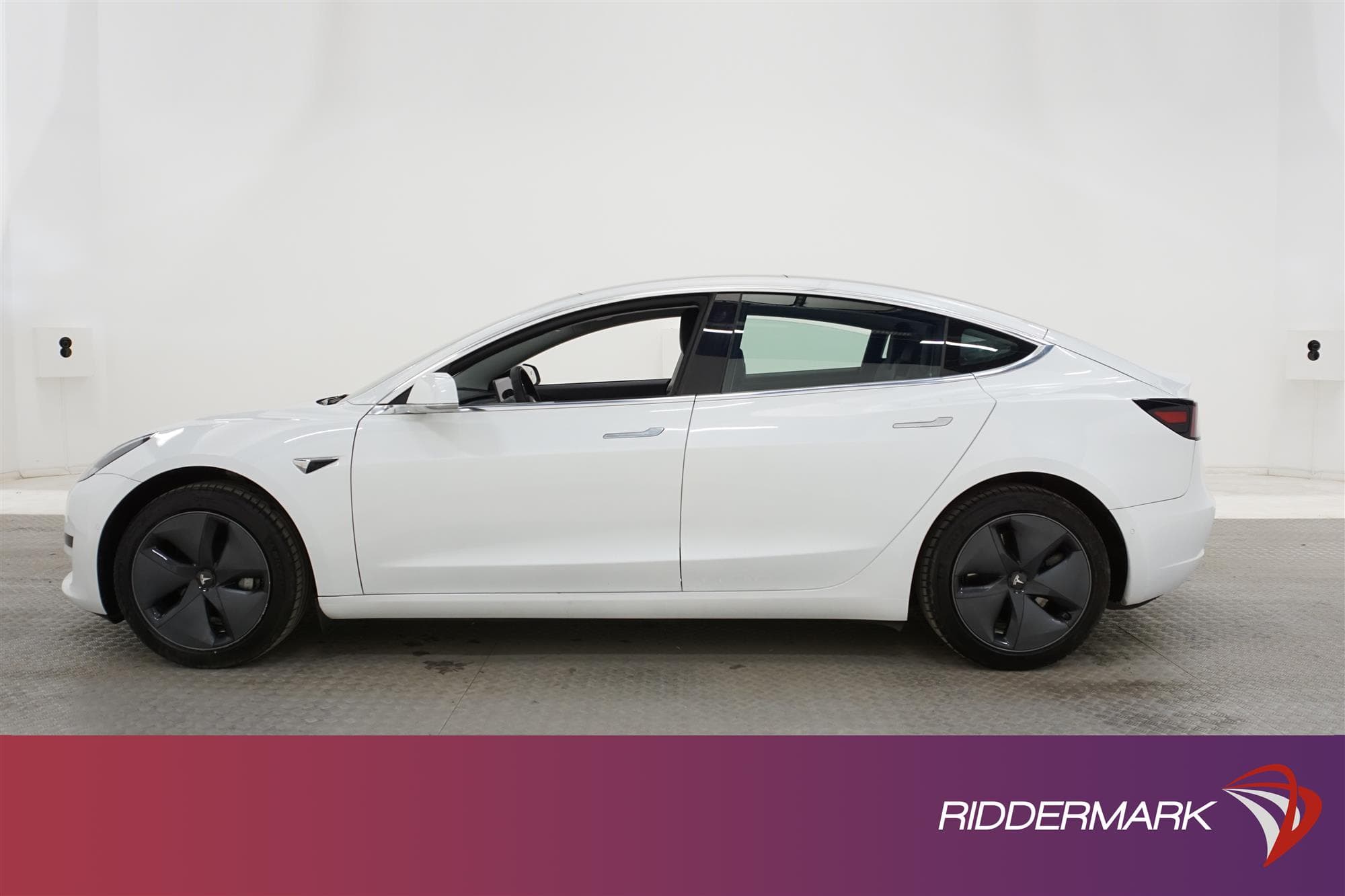Tesla Model 3 Standard Range Plus 258hk