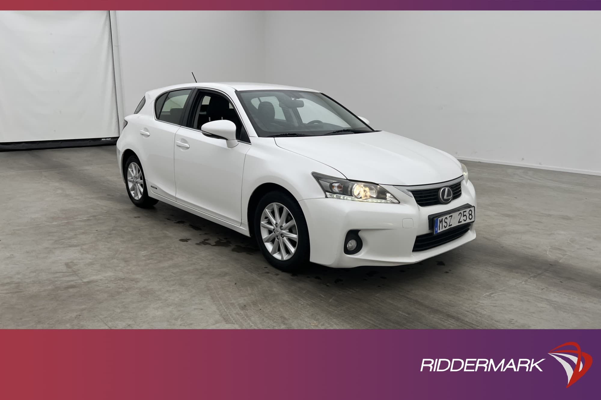 Lexus CT 200h