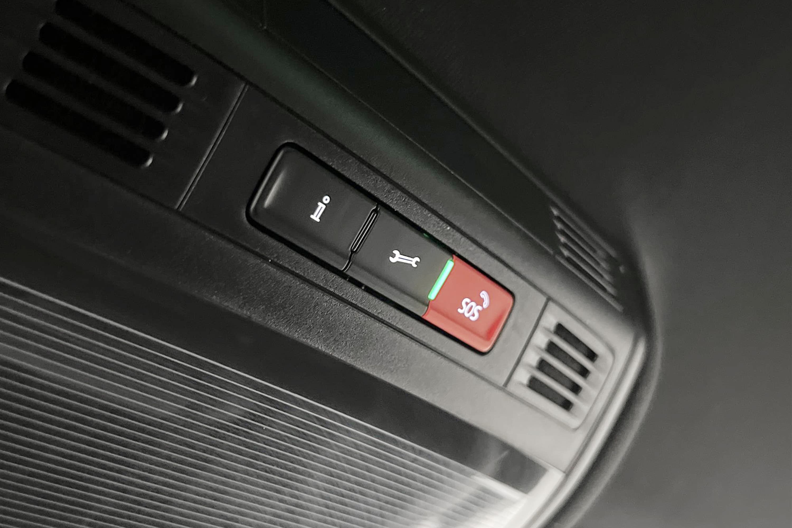 Volkswagen Passat 2.0 TDI 4M 190hk R Line D-Värm Cockpit 