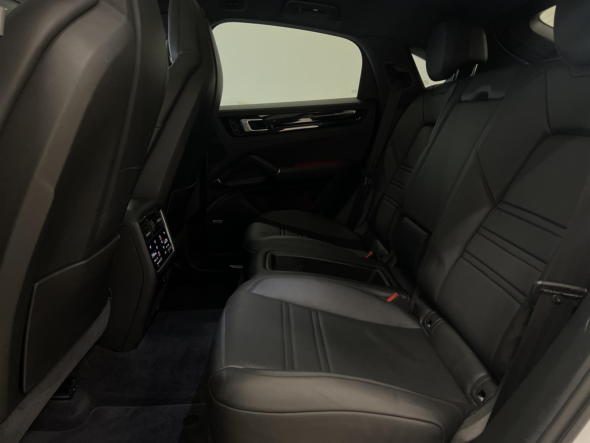 Porsche Cayenne Coupe 340hk Sport Chrono Panorama 18-Vägs RS
