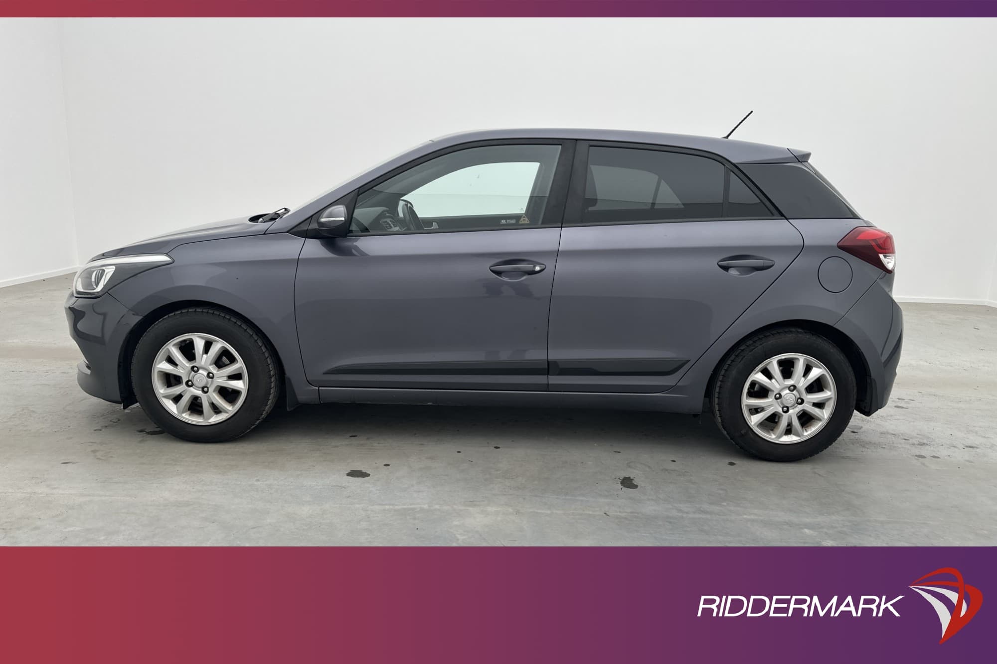 Hyundai i20 1.2 Dragkrok P-Sensorer