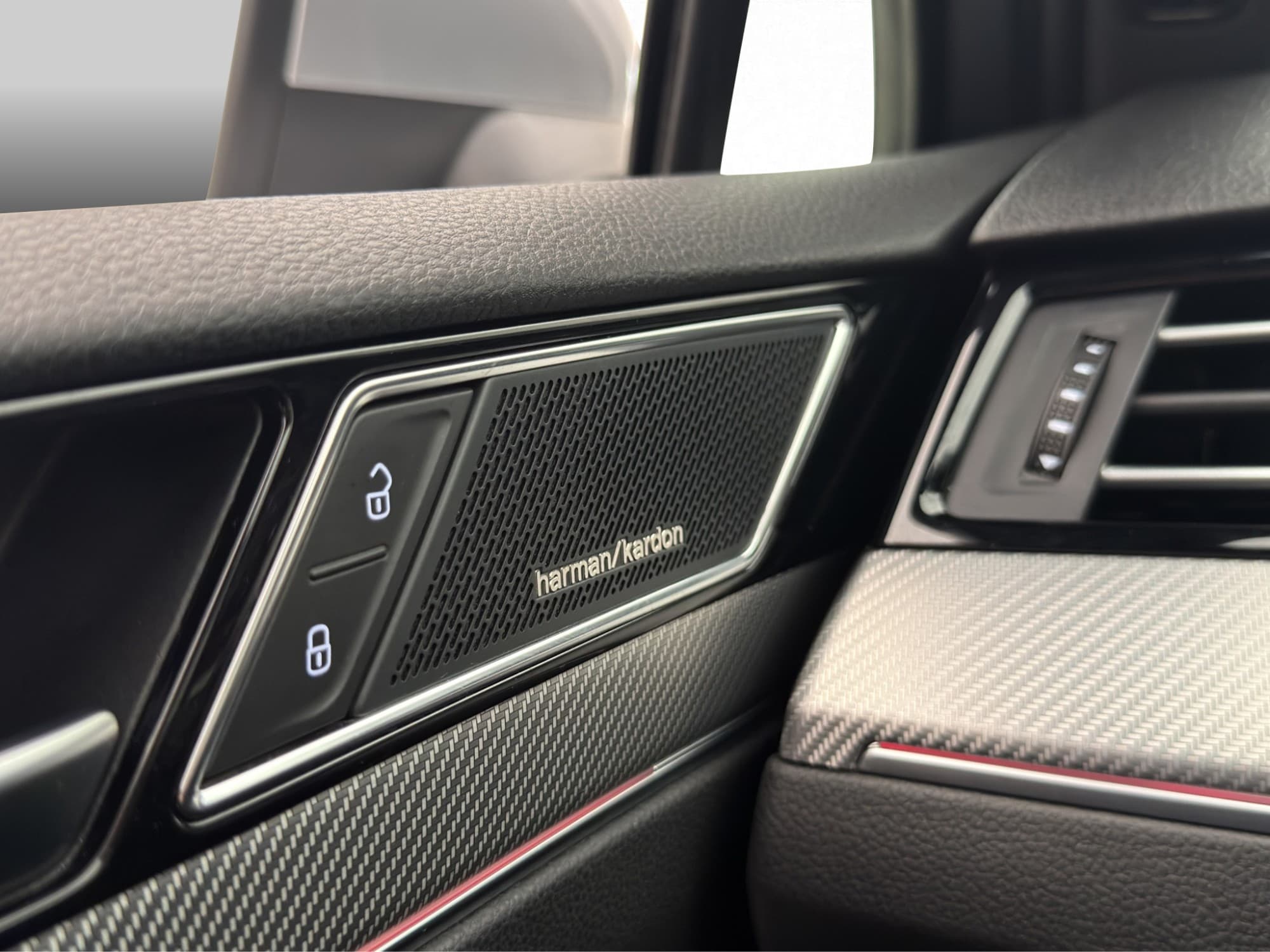 Volkswagen Passat 200hk 4M R-Line Värm H/K Kamera Cockpit