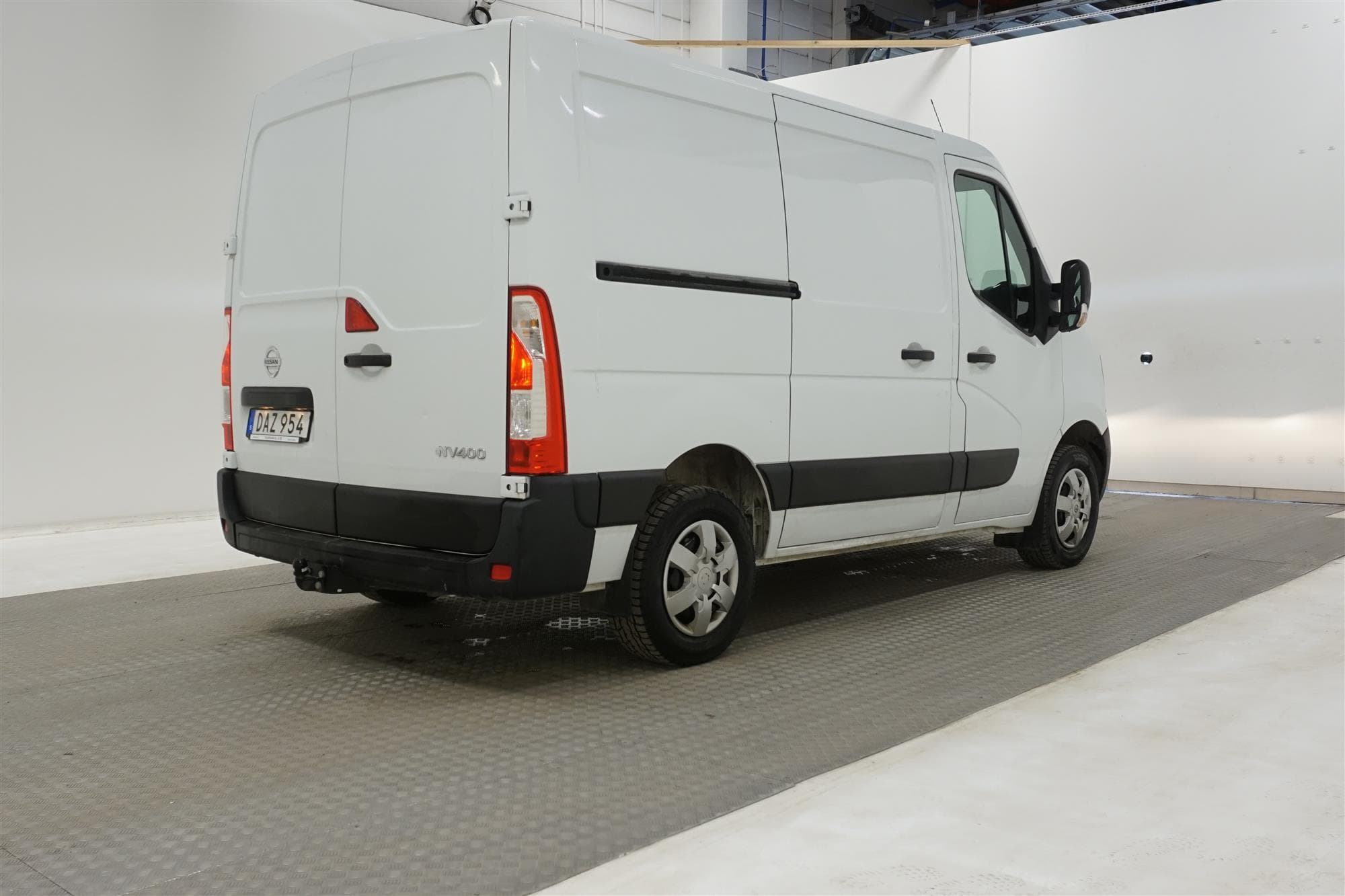 Nissan NV400 2.3dCi 3-sits Dragkrok Nyservad