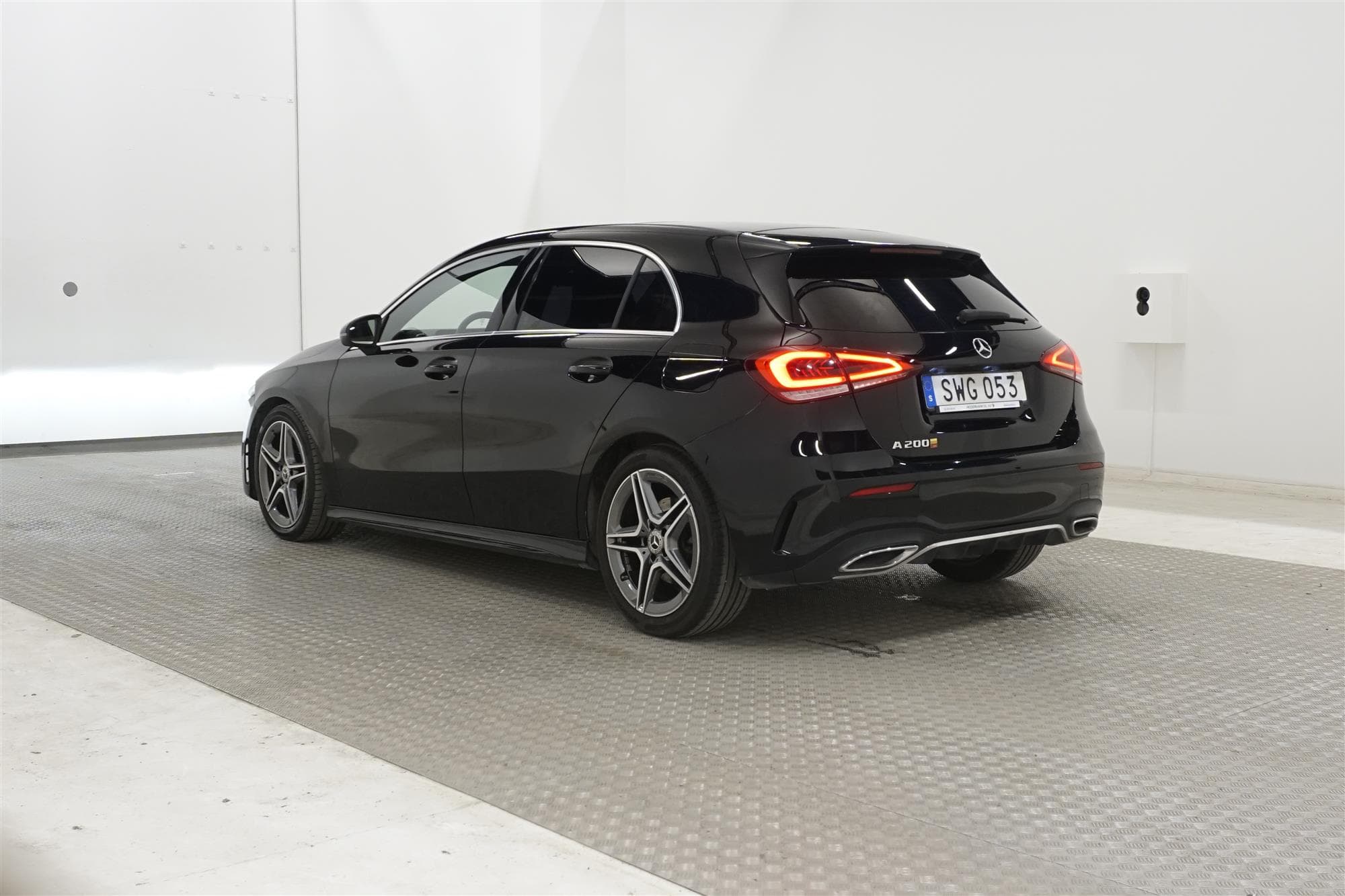 Mercedes-Benz A 200 7G-DCT 163hk AMG Sport B-Kam Pano 