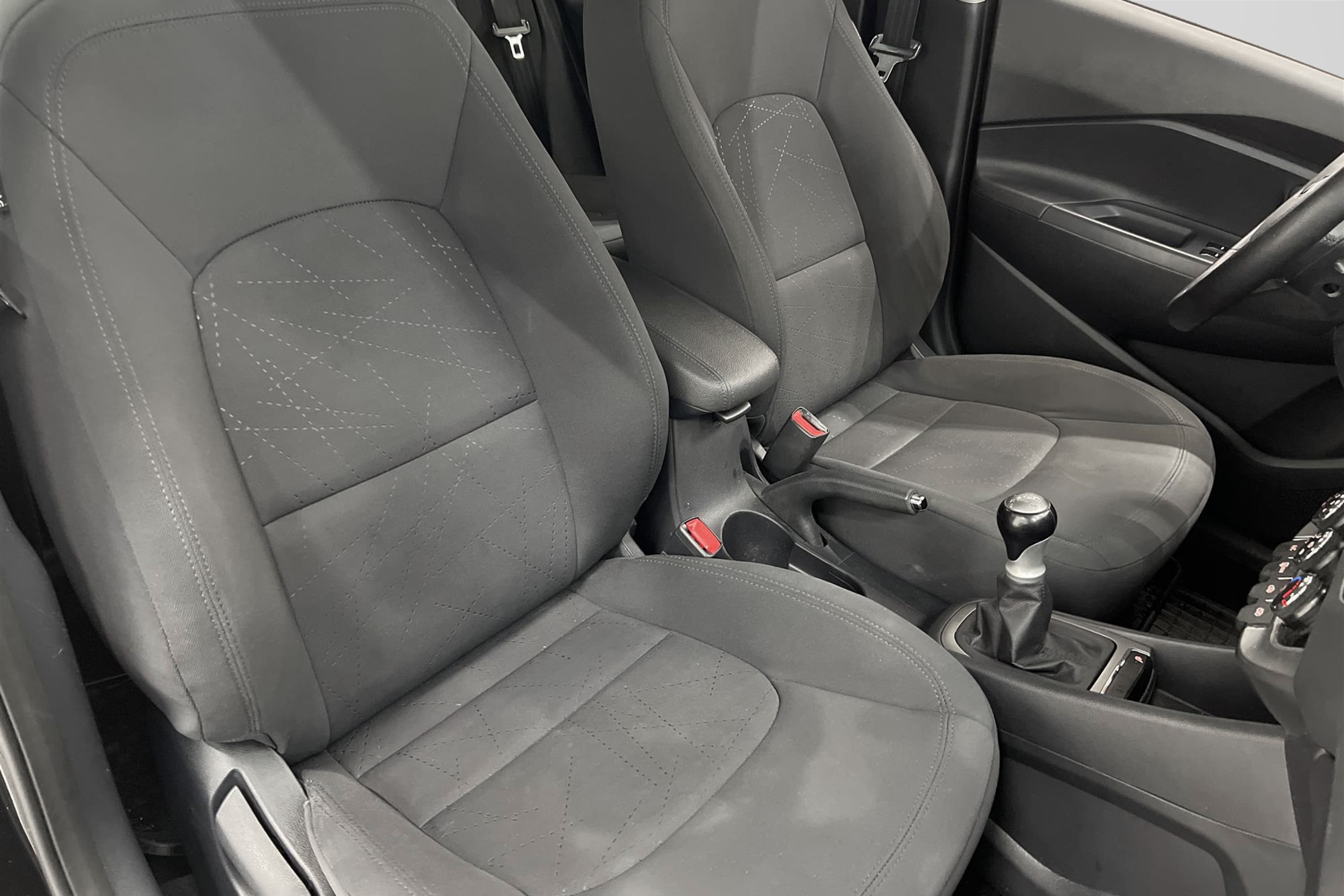 Kia Rio 5-dörrar 1.2 CVVT 86hk GLS Rattvärme Välserv En-Bruk