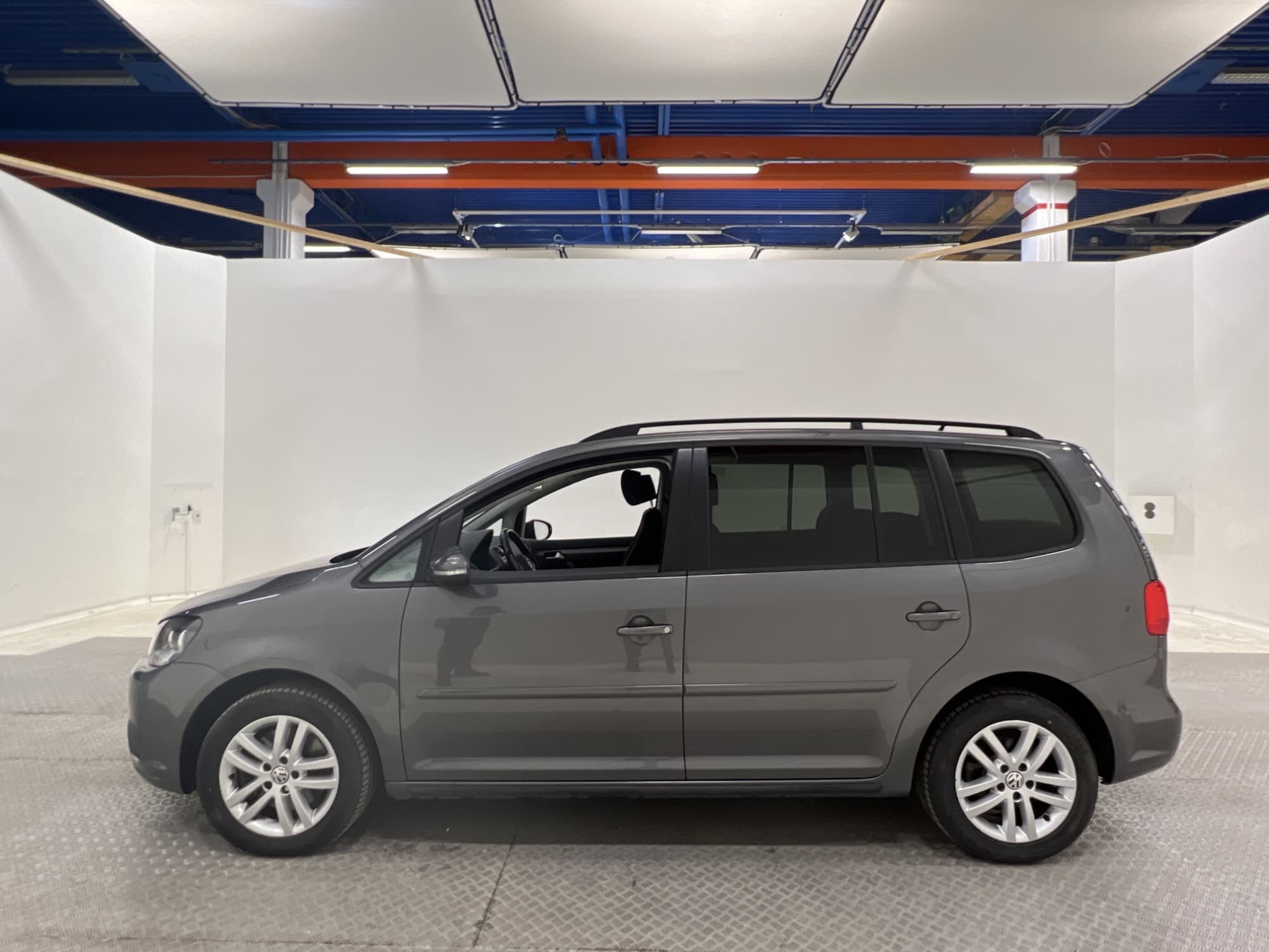 Volkswagen Touran 140hk Family