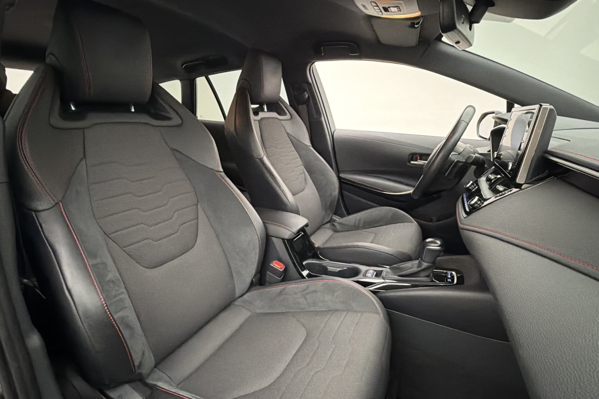 Toyota Corolla Touring Hybrid 184hk Executive HUD Kamera