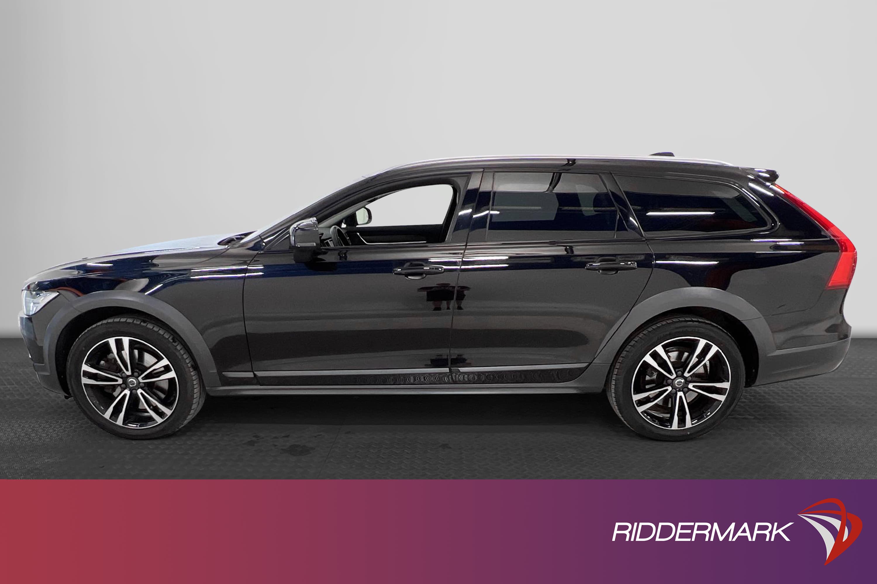 Volvo V90 Cross Country D4 AWD