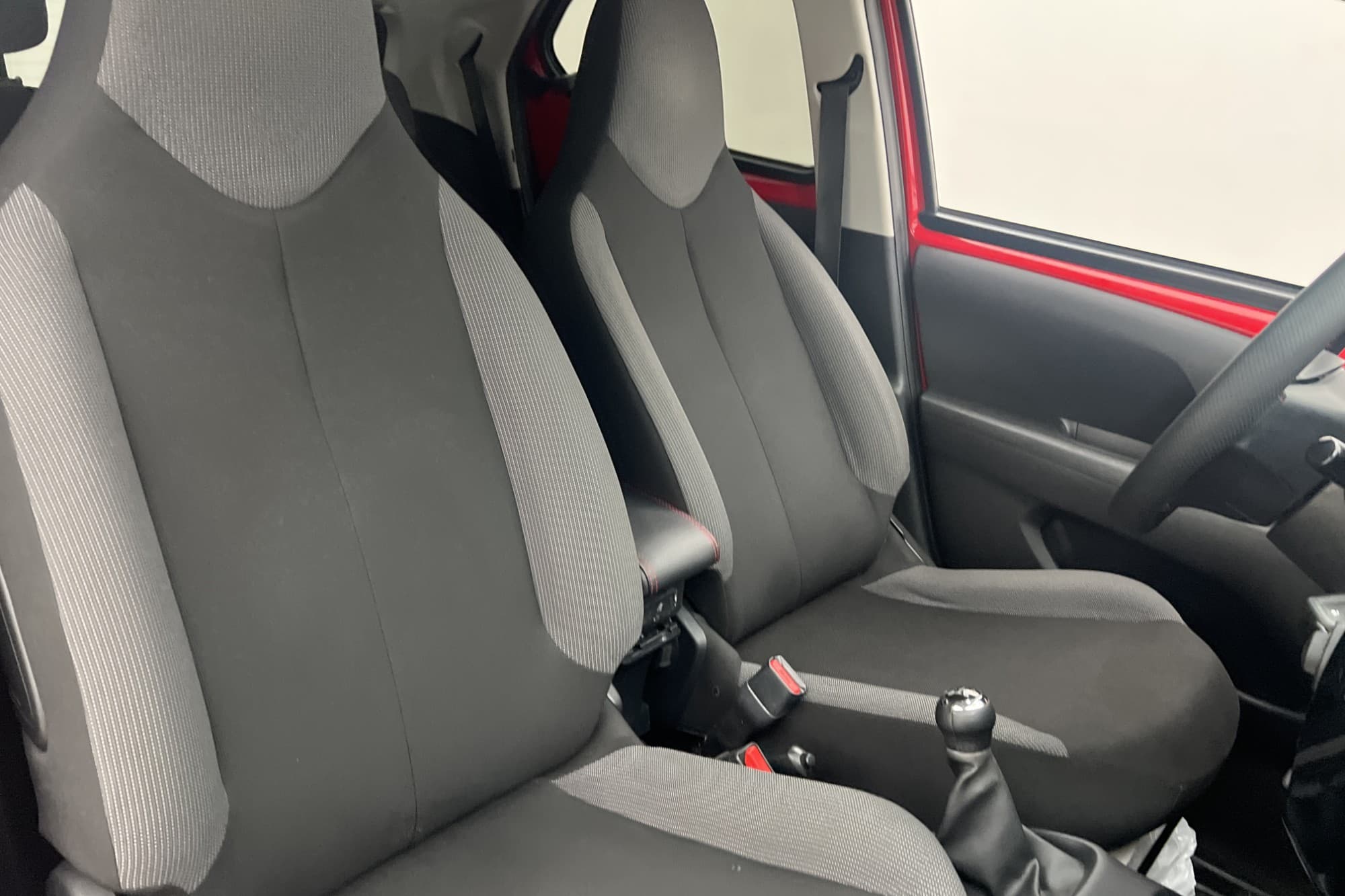 Toyota Aygo 1.0 VVT-i 69hk Backkamera Navigation 0.41l/mil
