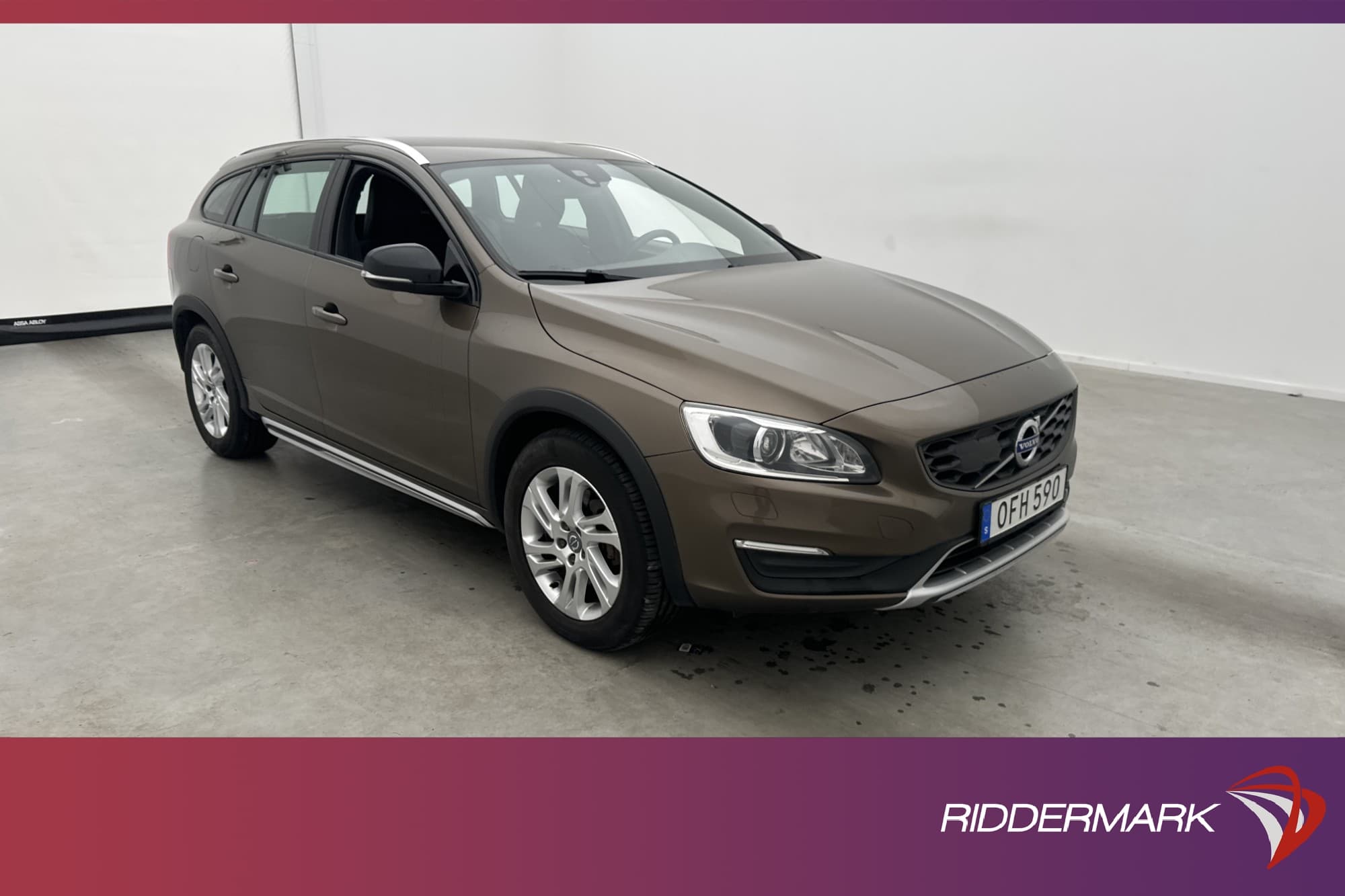 Volvo V60 Cross Country D4 AWD 