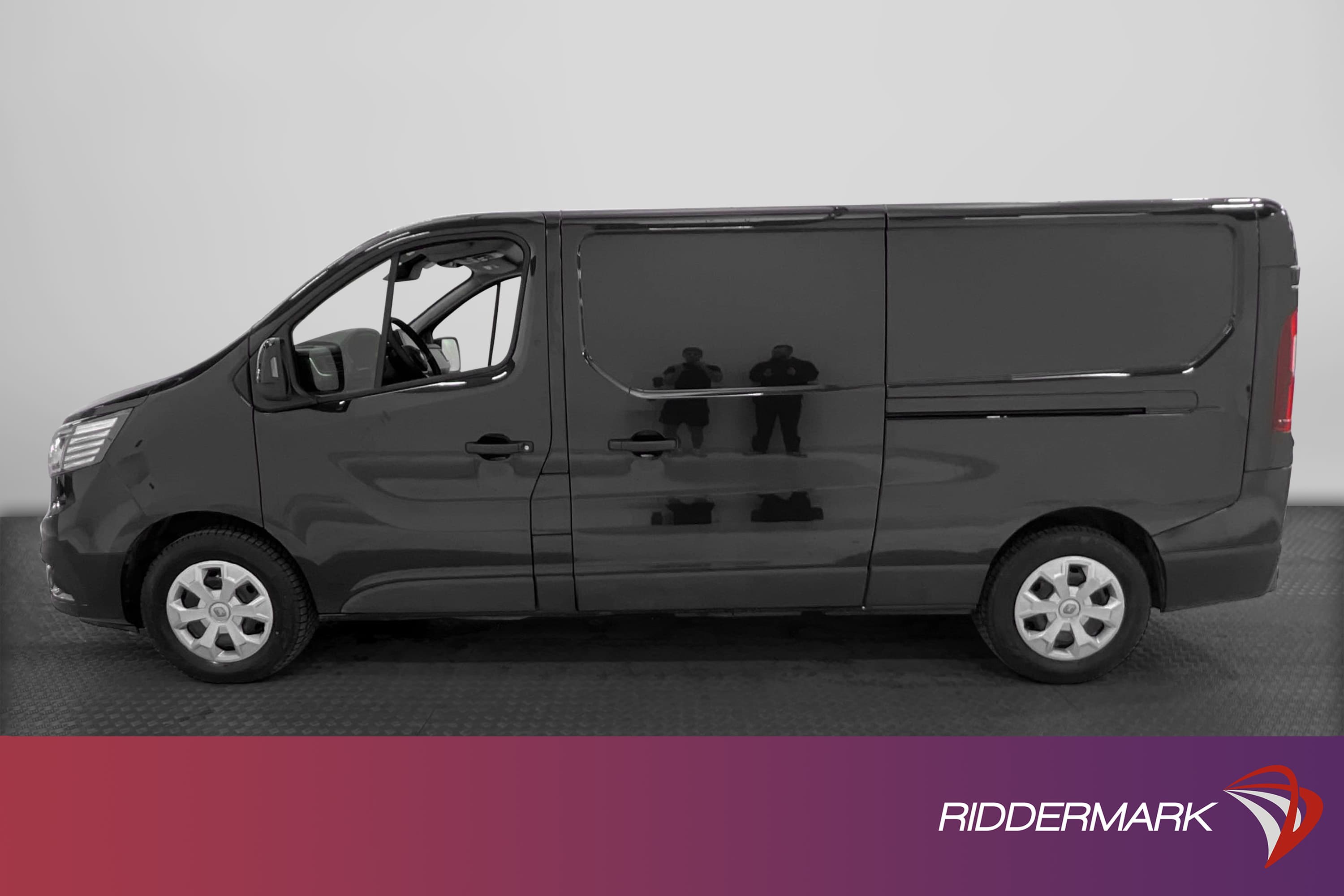 Renault Trafic L2 2.0 Aut Värmare Dragkrok B-Kamera Moms