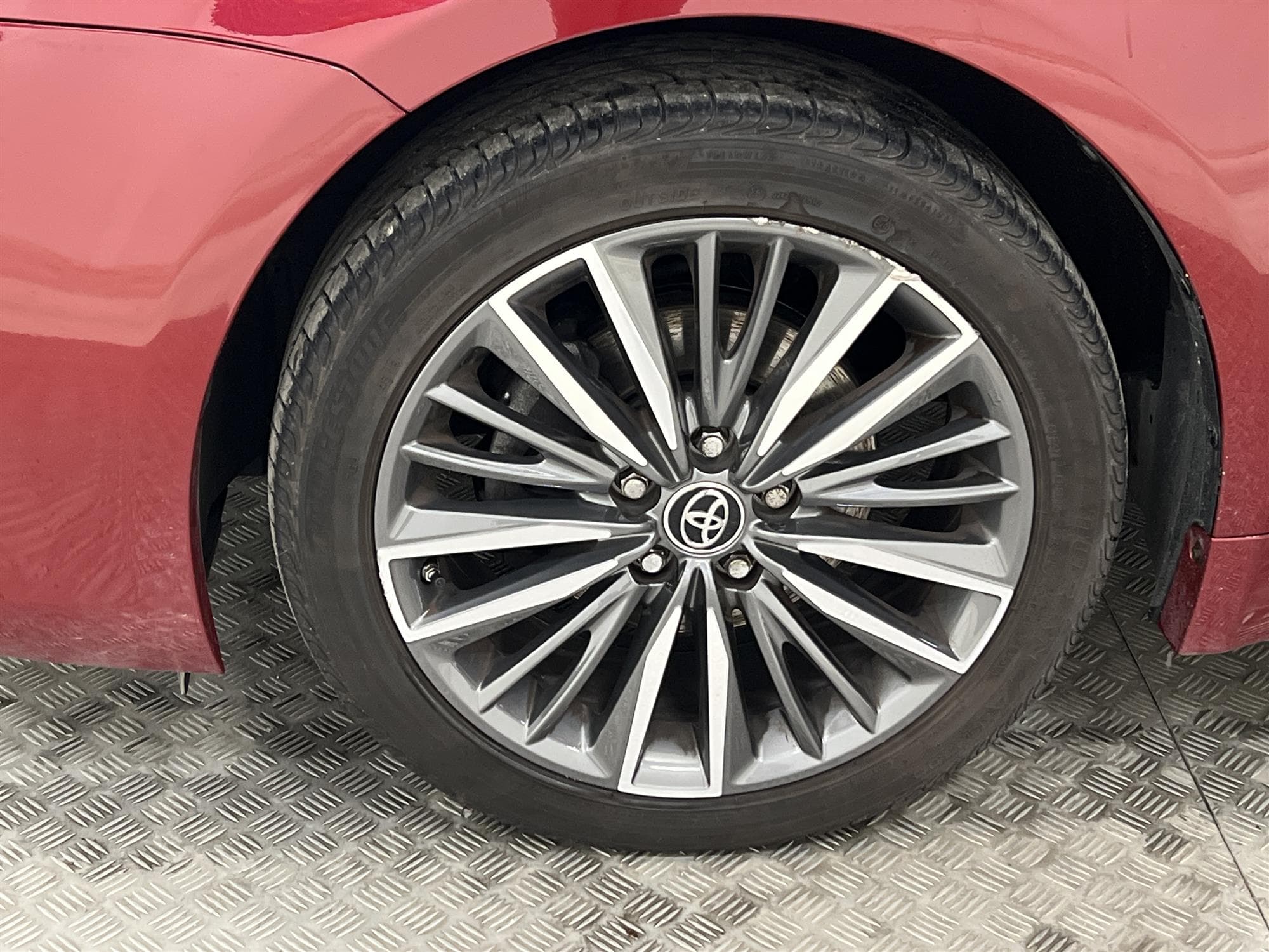 Toyota Avensis 1.8 147hk Skinn Backkamera 1 Brukare  