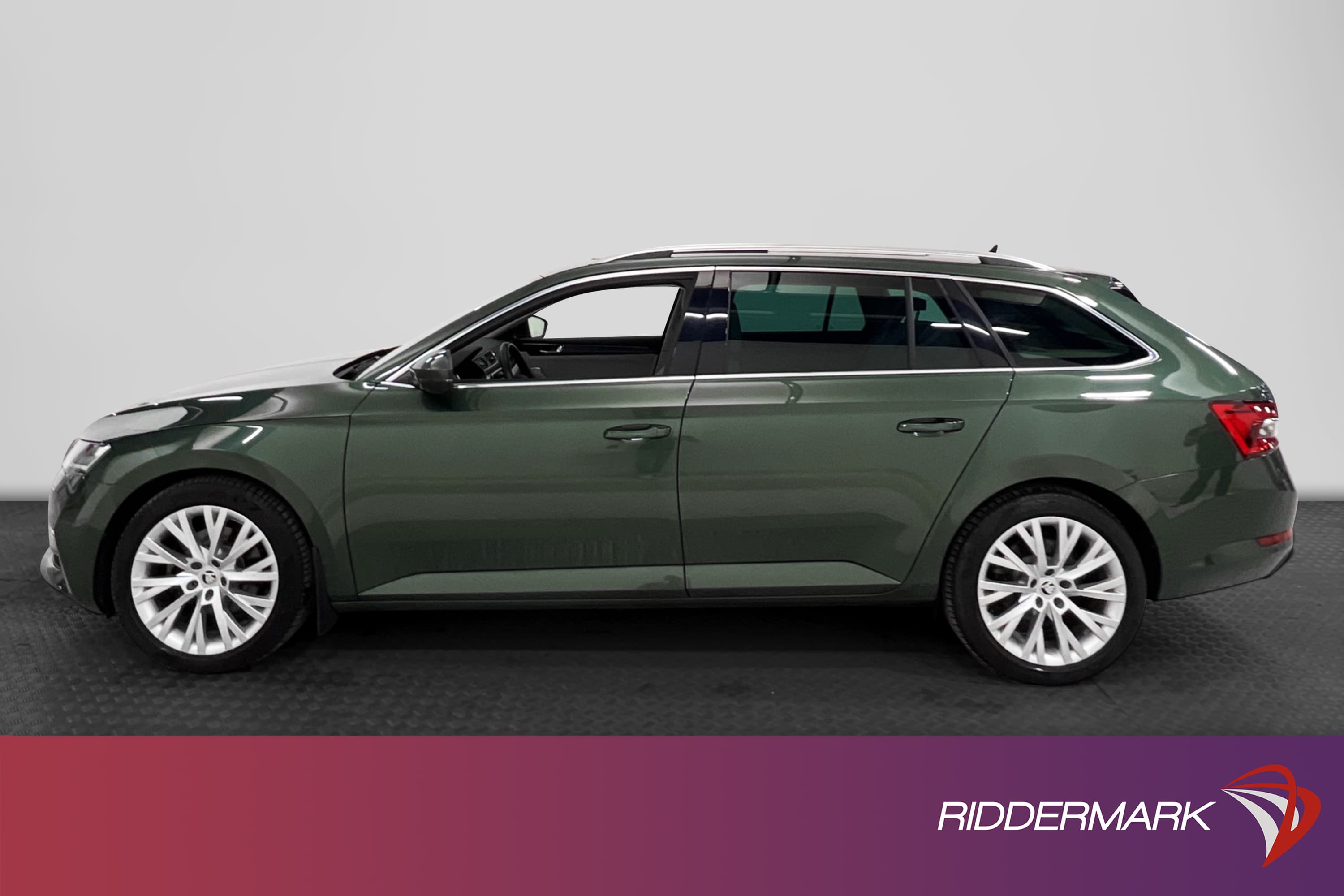 Škoda Superb iV 218hk Business