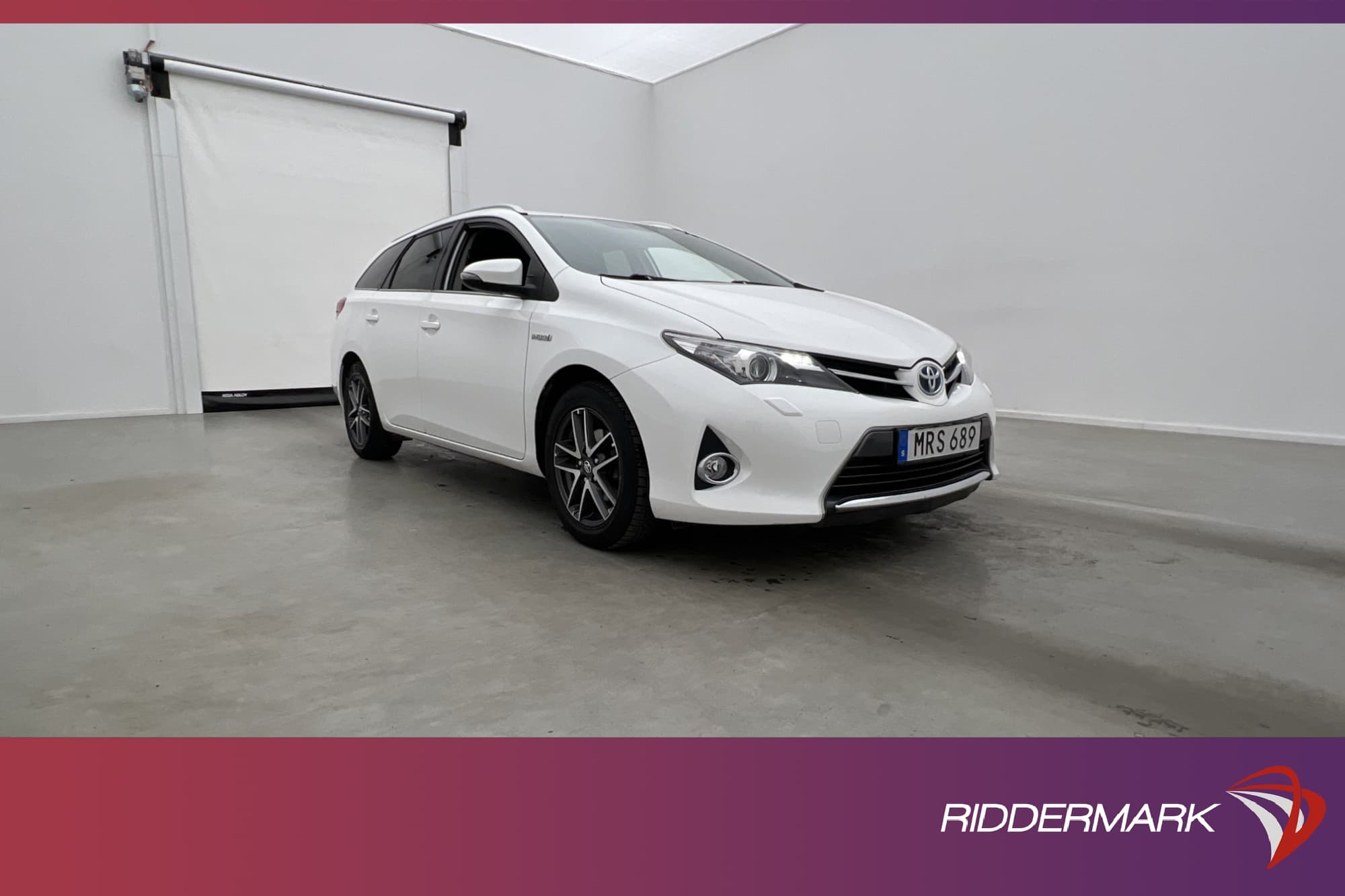 Toyota Auris Touring Hybrid 136hk