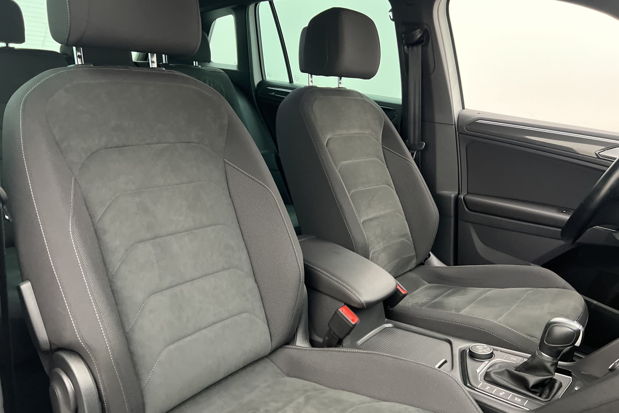 Volkswagen Tiguan TDI 4M R-Line Cockpit D-Värm Kamera Drag