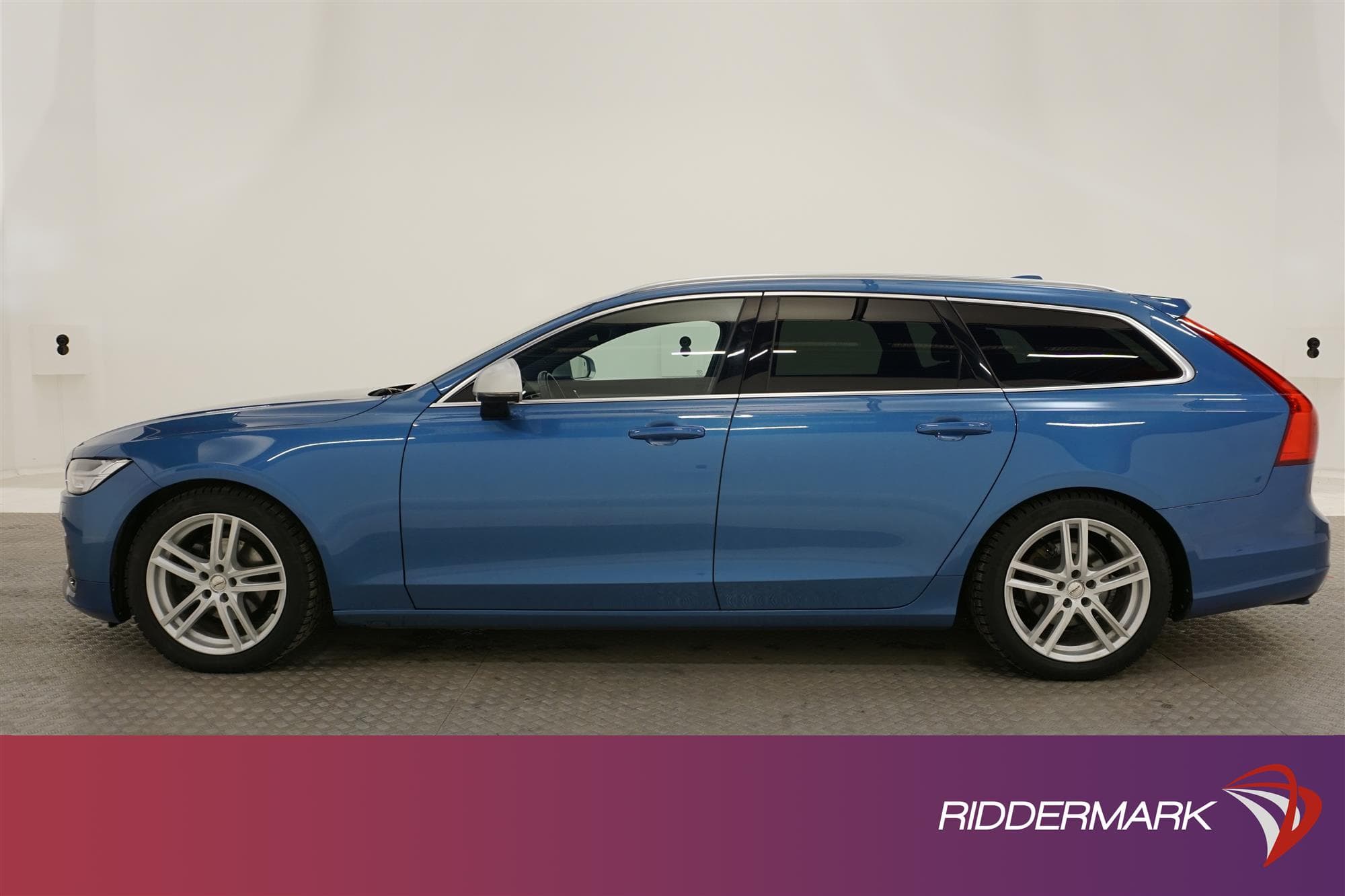 Volvo V90 D4 AWD 190hk R-Design