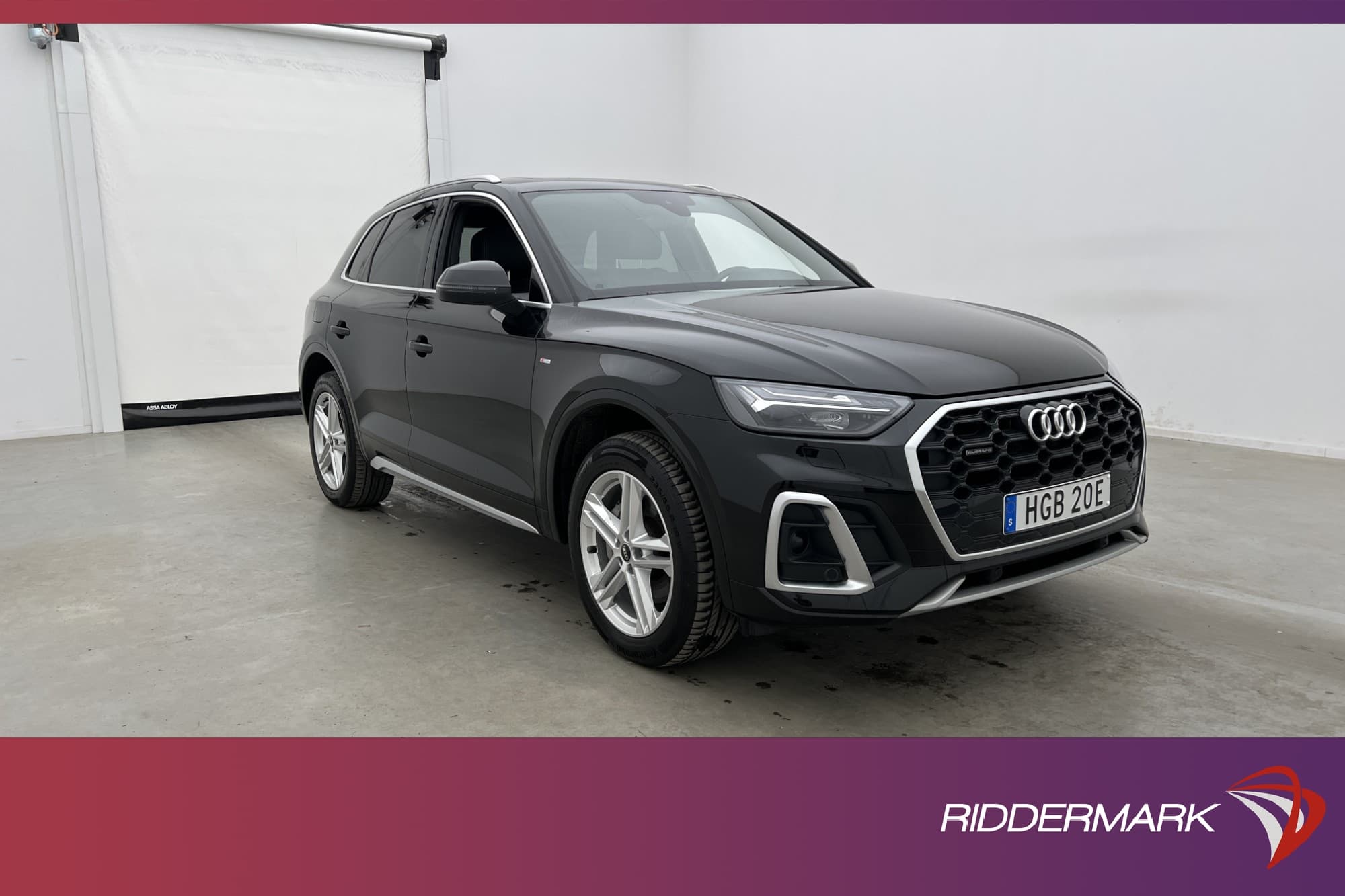 Audi Q5 55 TFSI e Quattro S Line Värmare Kamera Pano Drag