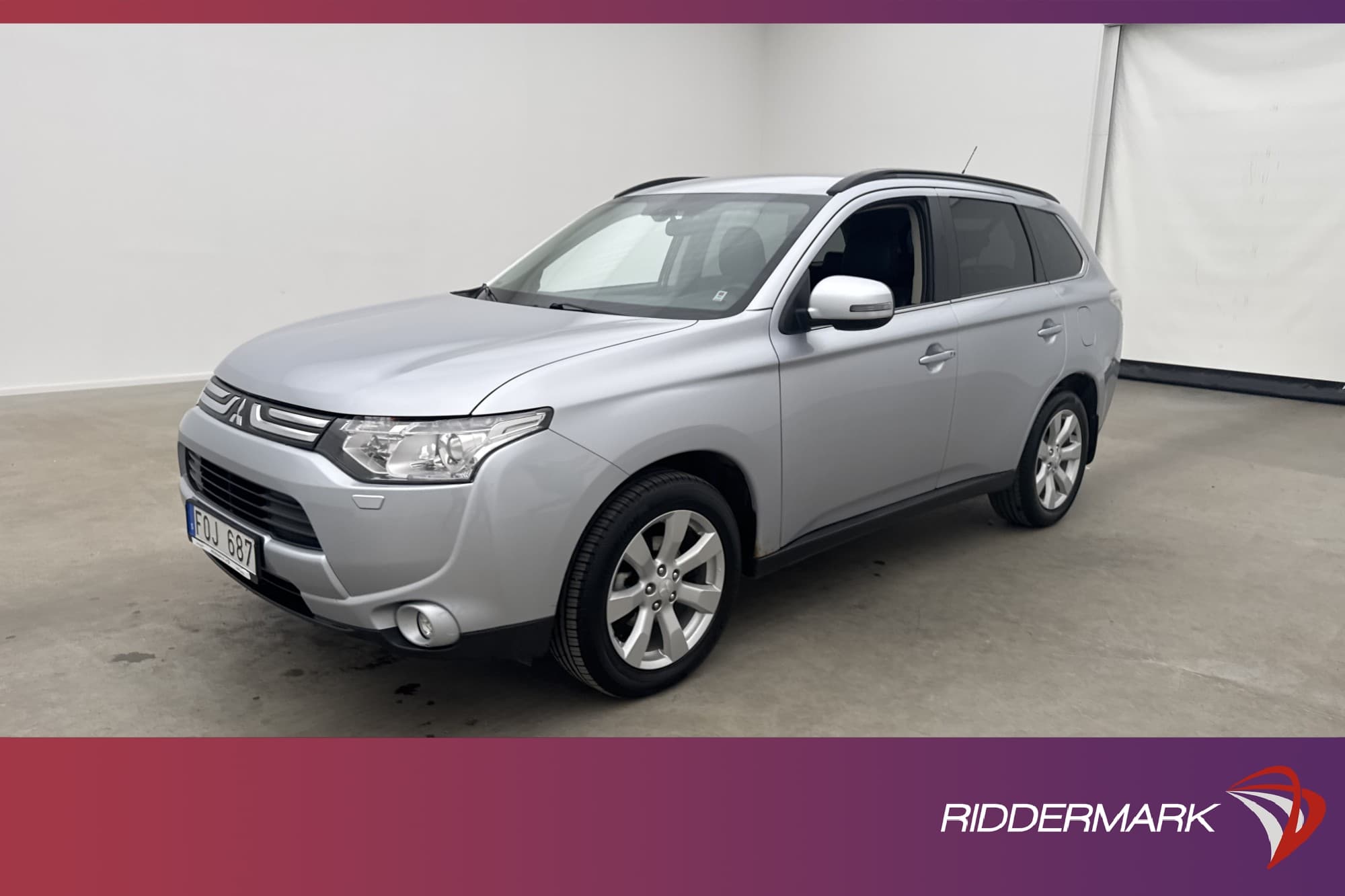 Mitsubishi Outlander 4WD Business 7 Sits Skinn Kamera Drag