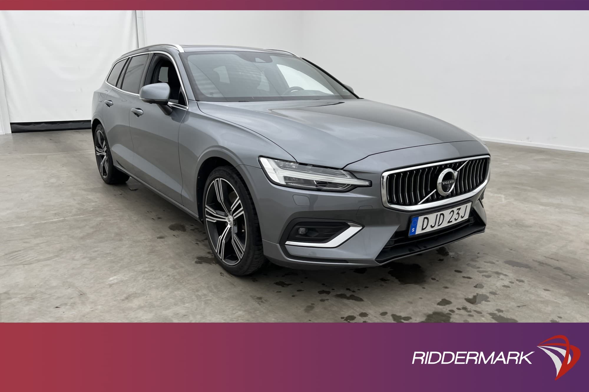 Volvo V60 T5