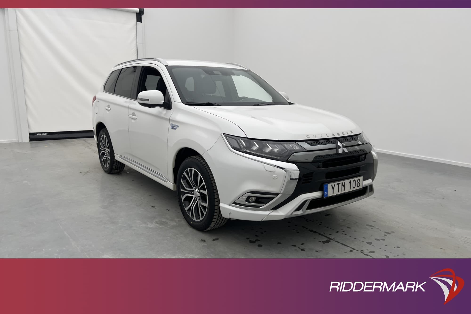 Mitsubishi Outlander PHEV 4WD