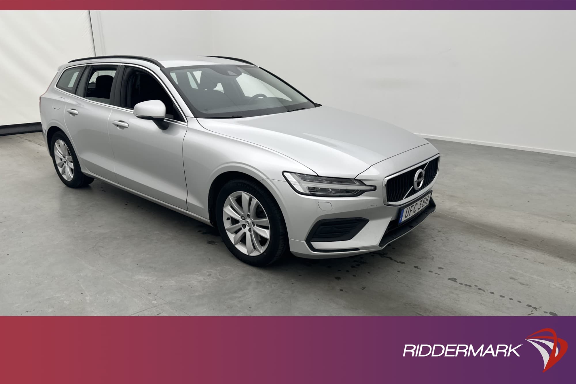 Volvo V60 B4 197hk Advanced VOC Värm B-Kam Keyless Navi Drag