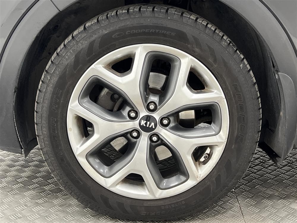 Kia Sorento 2.2 CRDi 200hk 7-Sits Pano Skinn Infinity B-Kaminteriör