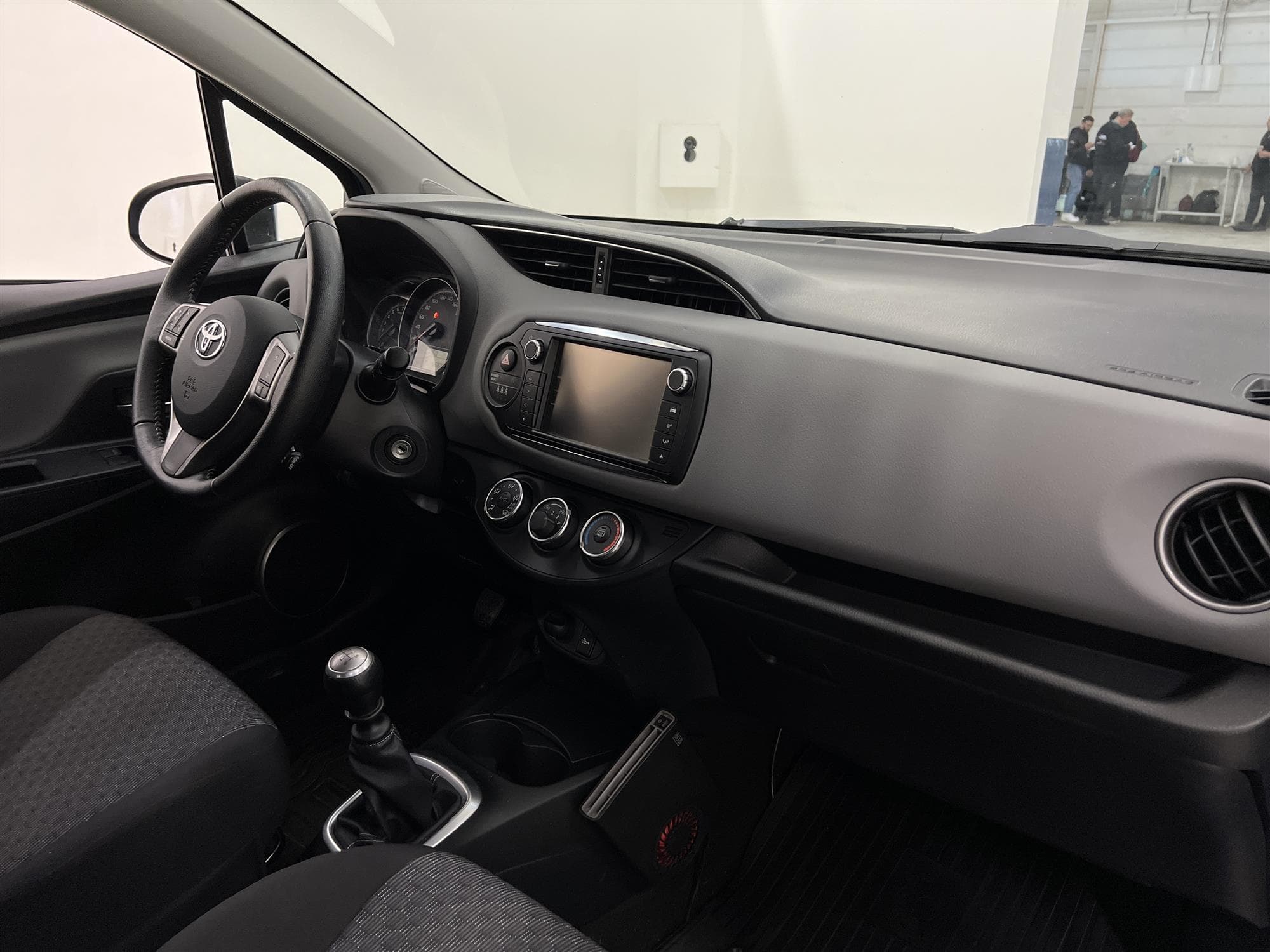 Toyota Yaris 1.33 Dual VVT-i 99hk B-Kam Motorvärmare 
