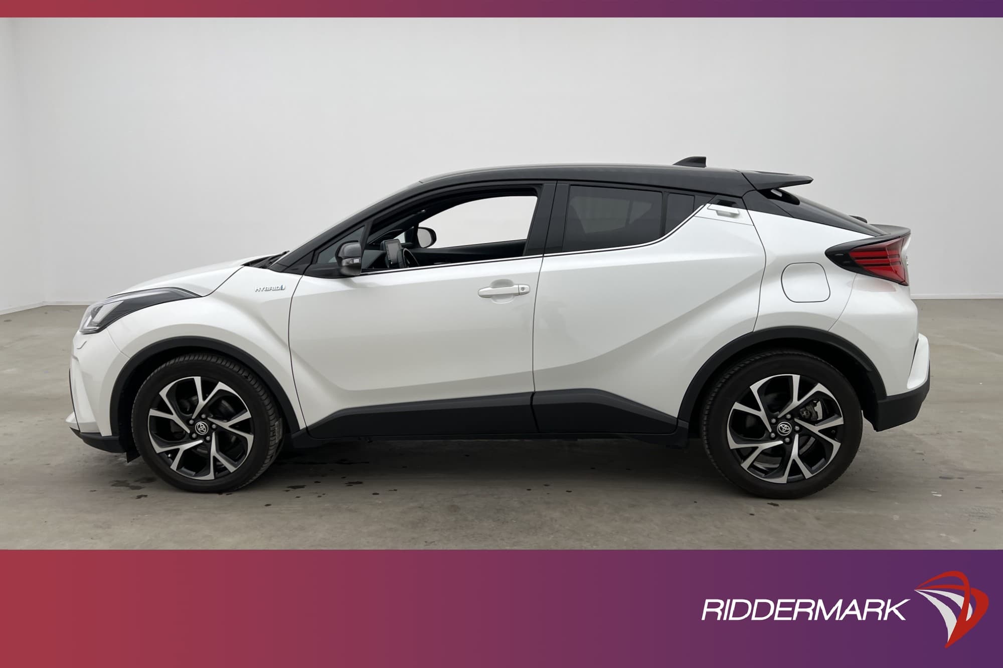 Toyota C-HR Hybrid 122hk
