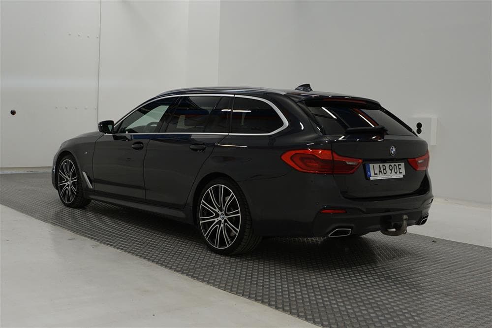 BMW 540d xDrive Touring 320hk