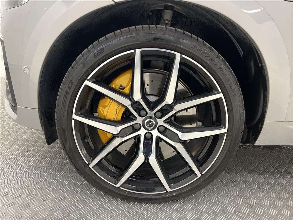 Volvo XC60 T8 AWD TwEn Polestar 421hk R-Design Pano H/K HuDinteriör