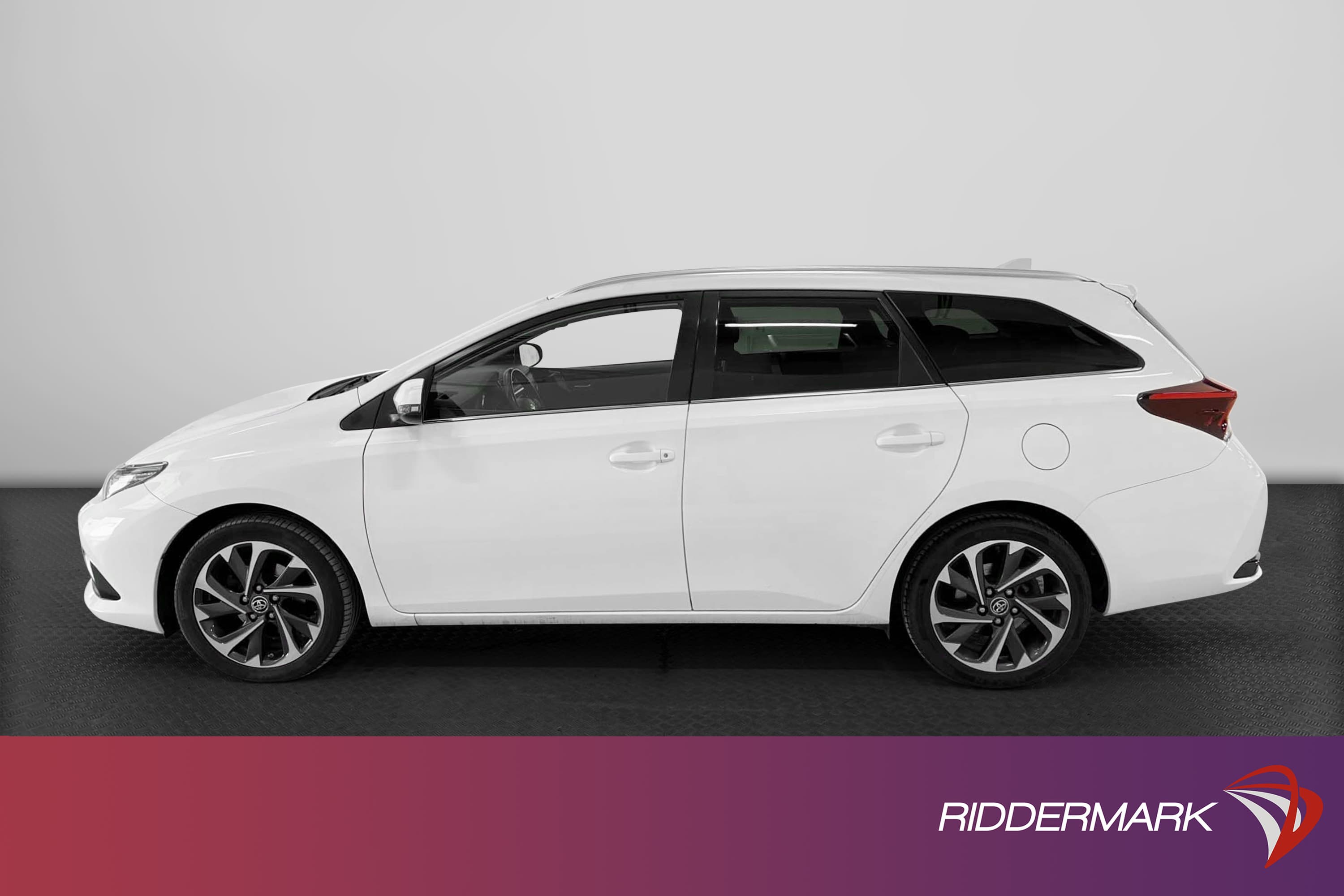 Toyota Auris Touring Sports 1.2 Turbo 116hk