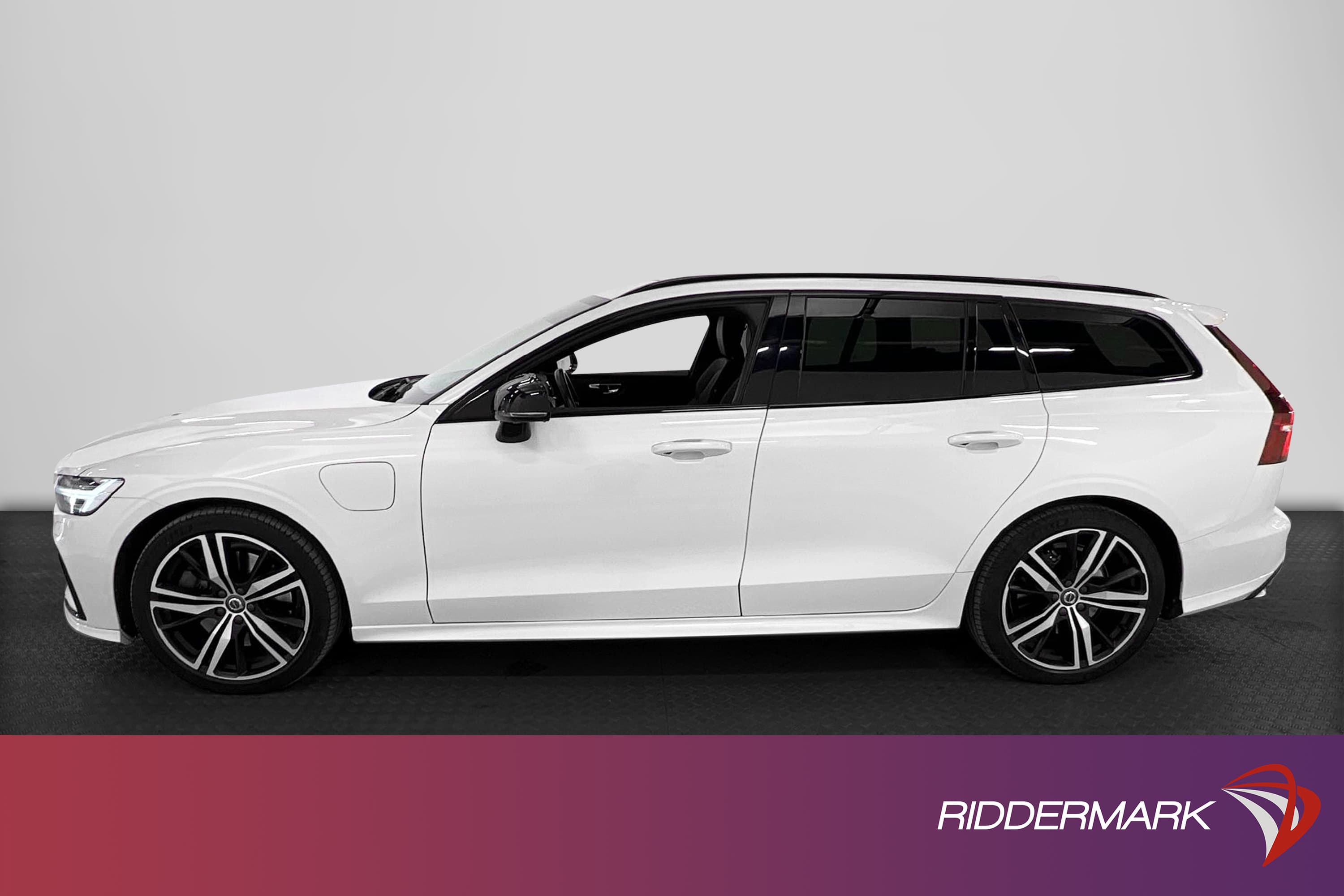Volvo V60 T8 Recharge 392hk