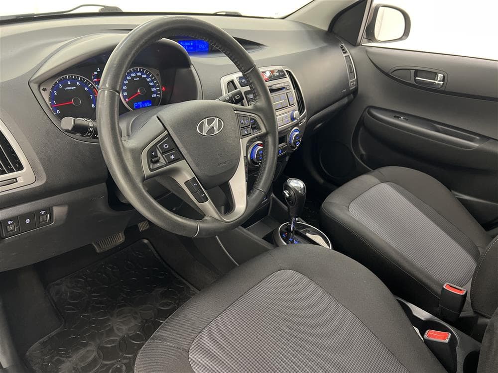 Hyundai i20 1.4 100hk Automat P-sensor 1 brukare 0,61l/mil