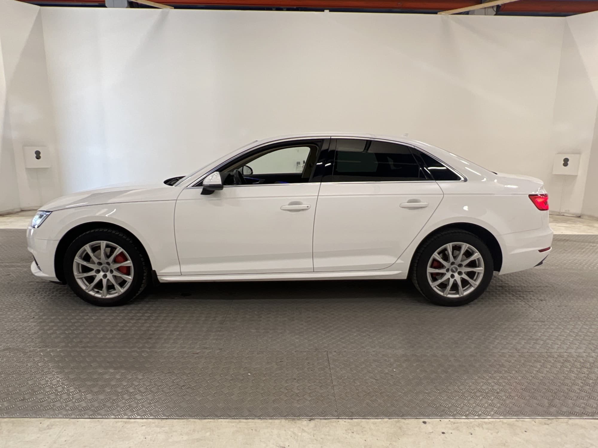 Audi A4 2.0 TDI 190hk