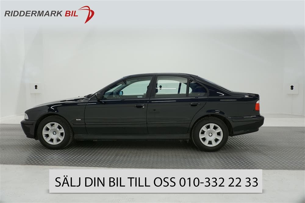 BMW 520i E39 Sedan