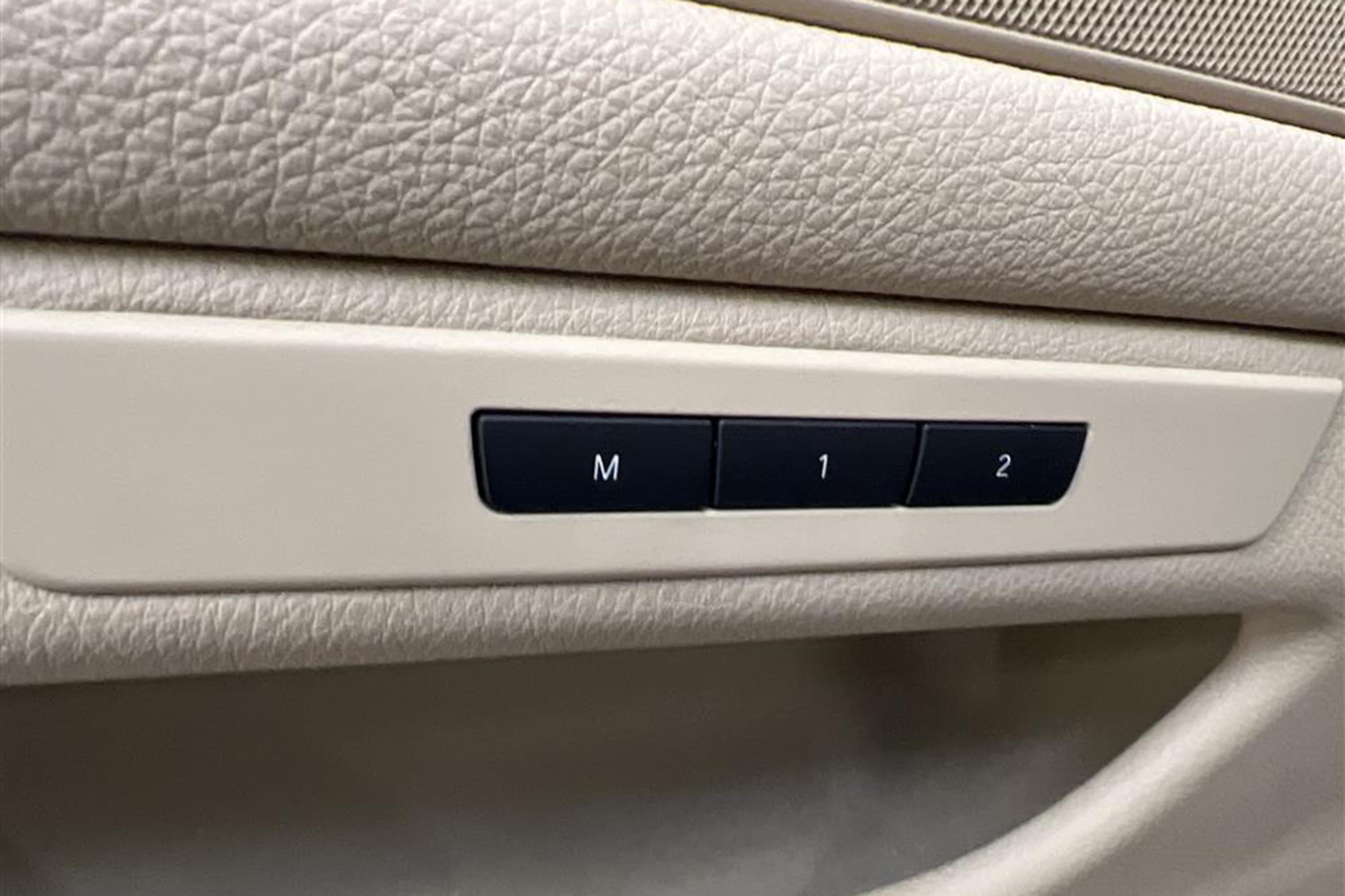 BMW 530d xDrive 258hk HuD Navigation Drag 0,59l/100kminteriör