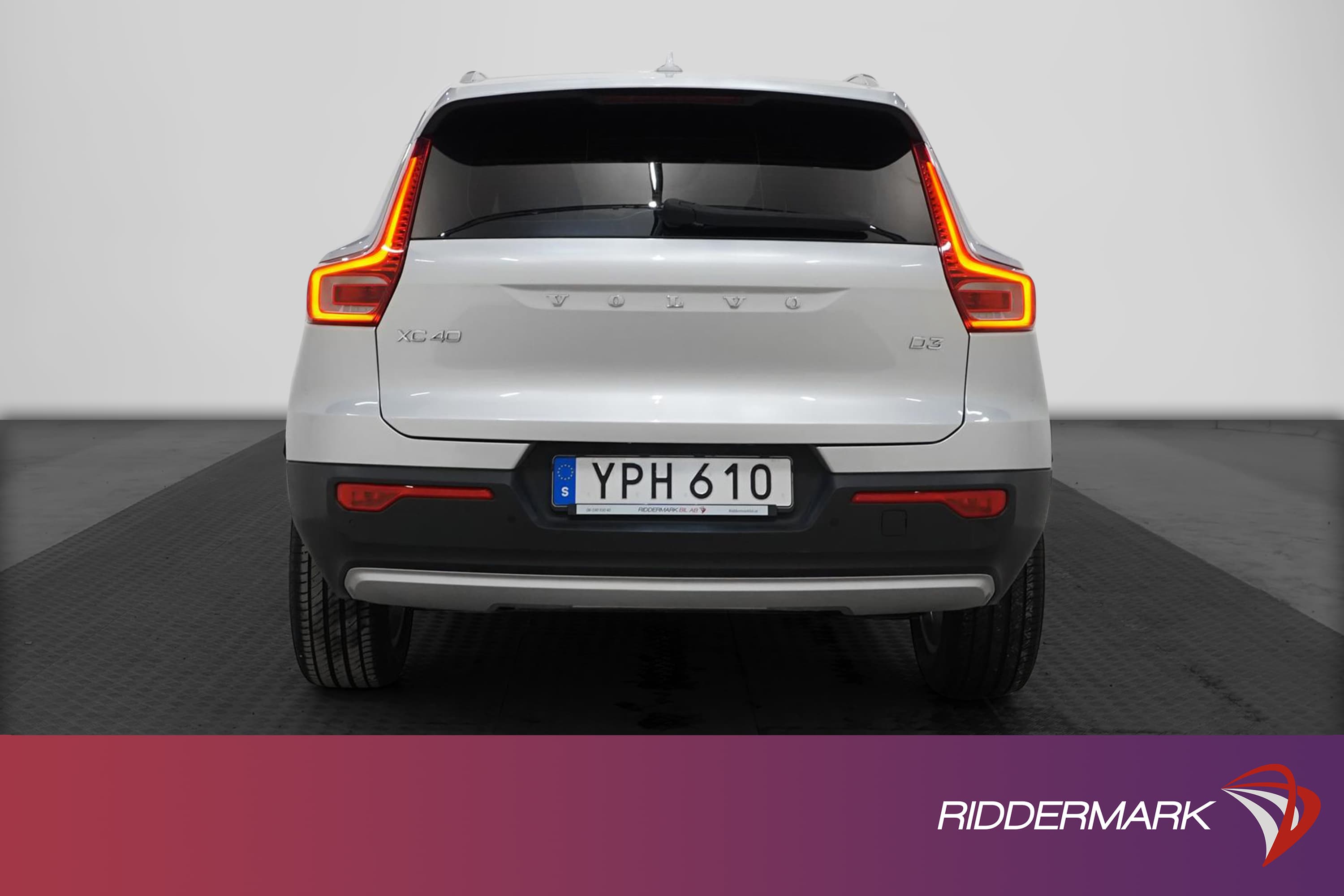 Volvo XC40 D3 150hk Momentum VOC Värmare Kamera Skinn Naviexteriör