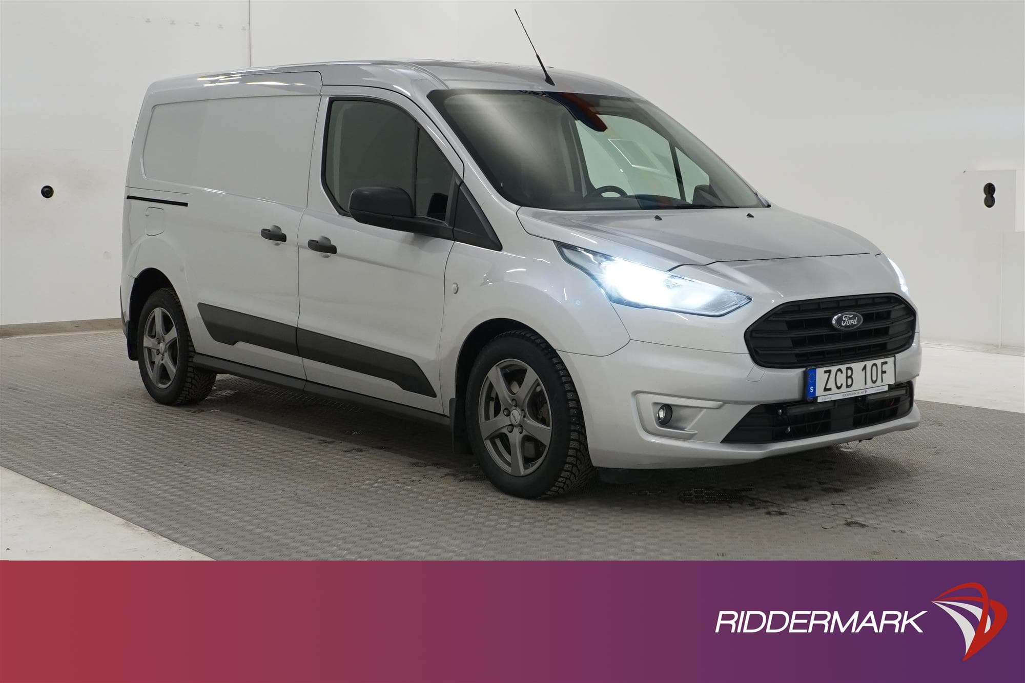 Ford Transit Connect Automat 120hk LWB Drag Värmare Moms 